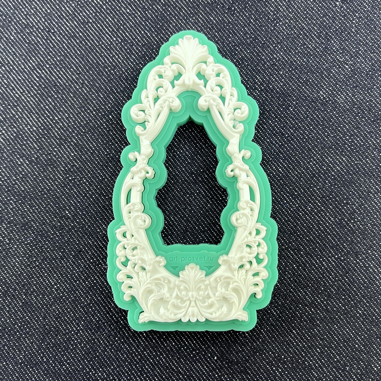 Молд рамка "Воздушная" (L)