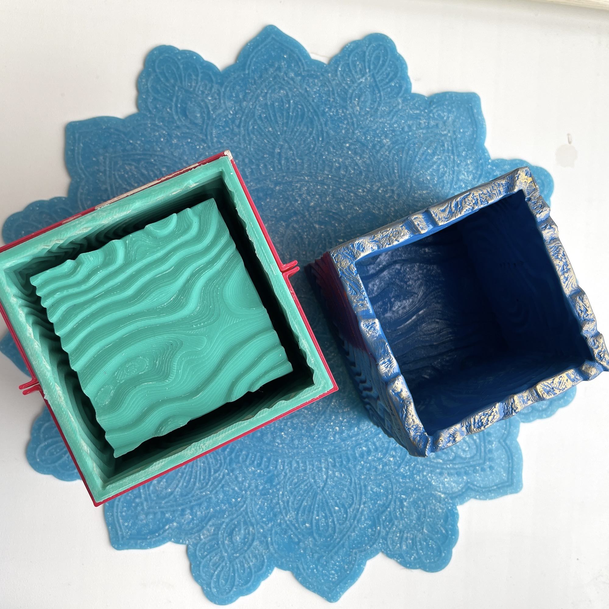 3D-молд  "Квадратное кашпо с абстракцией Кольца" (L)