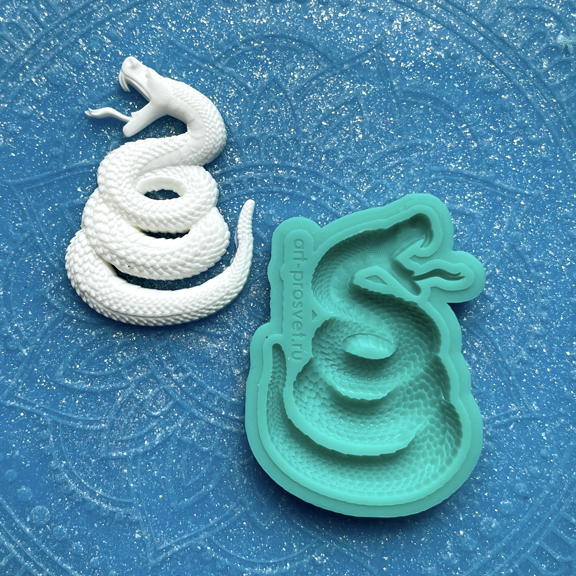 Молд "Гремучая змея" (S)