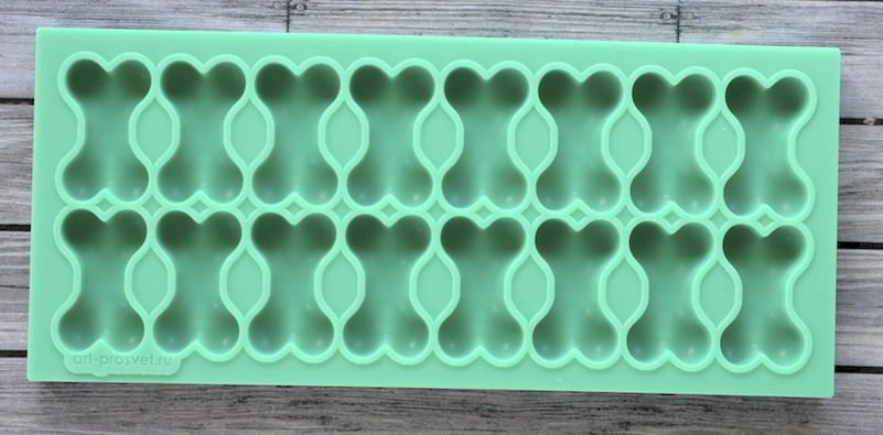 Молд для конфет "Кости"