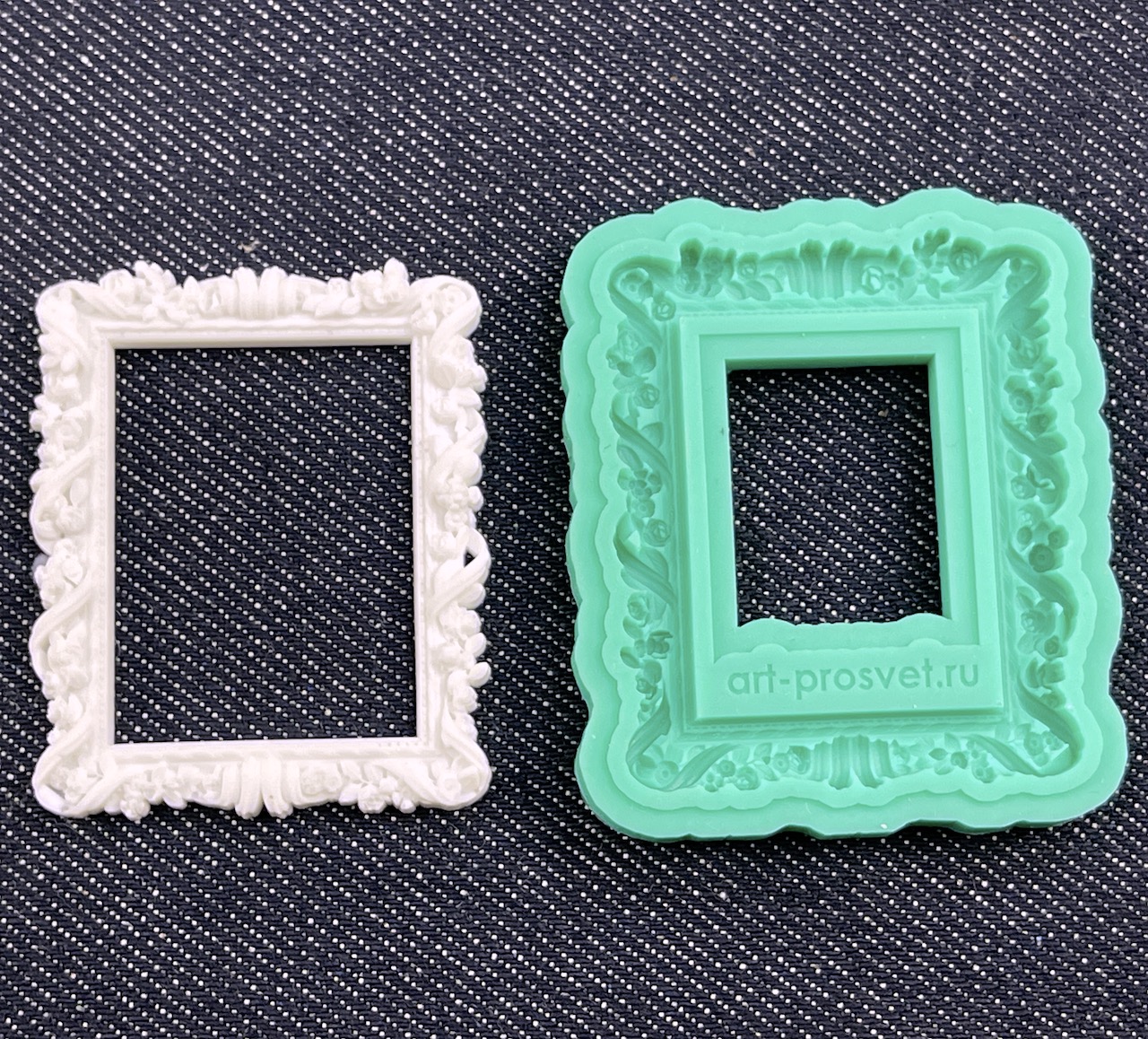 Молд рамка "С розами в лентах" (S)