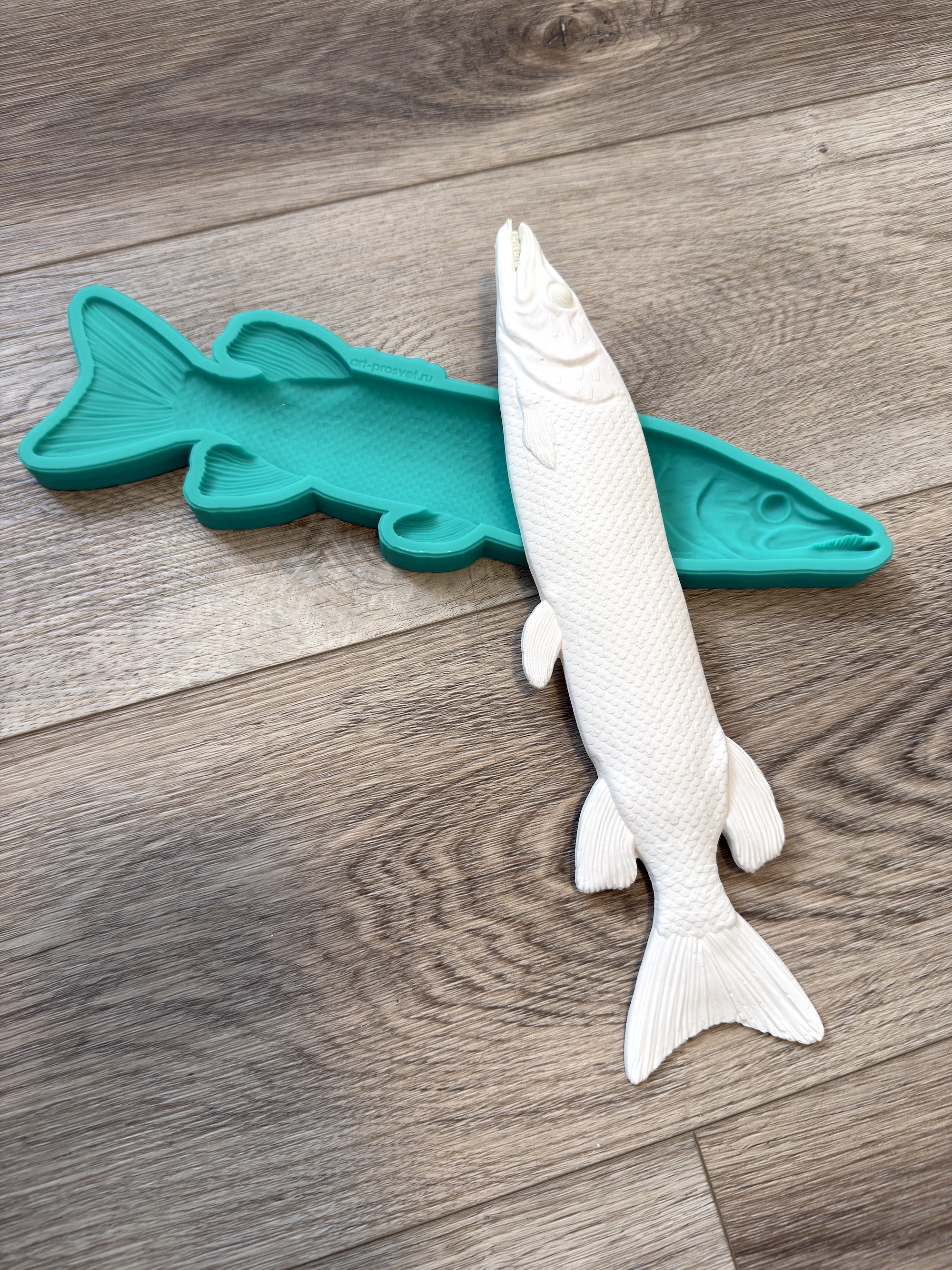 Молд "Щука" левый (XXL)