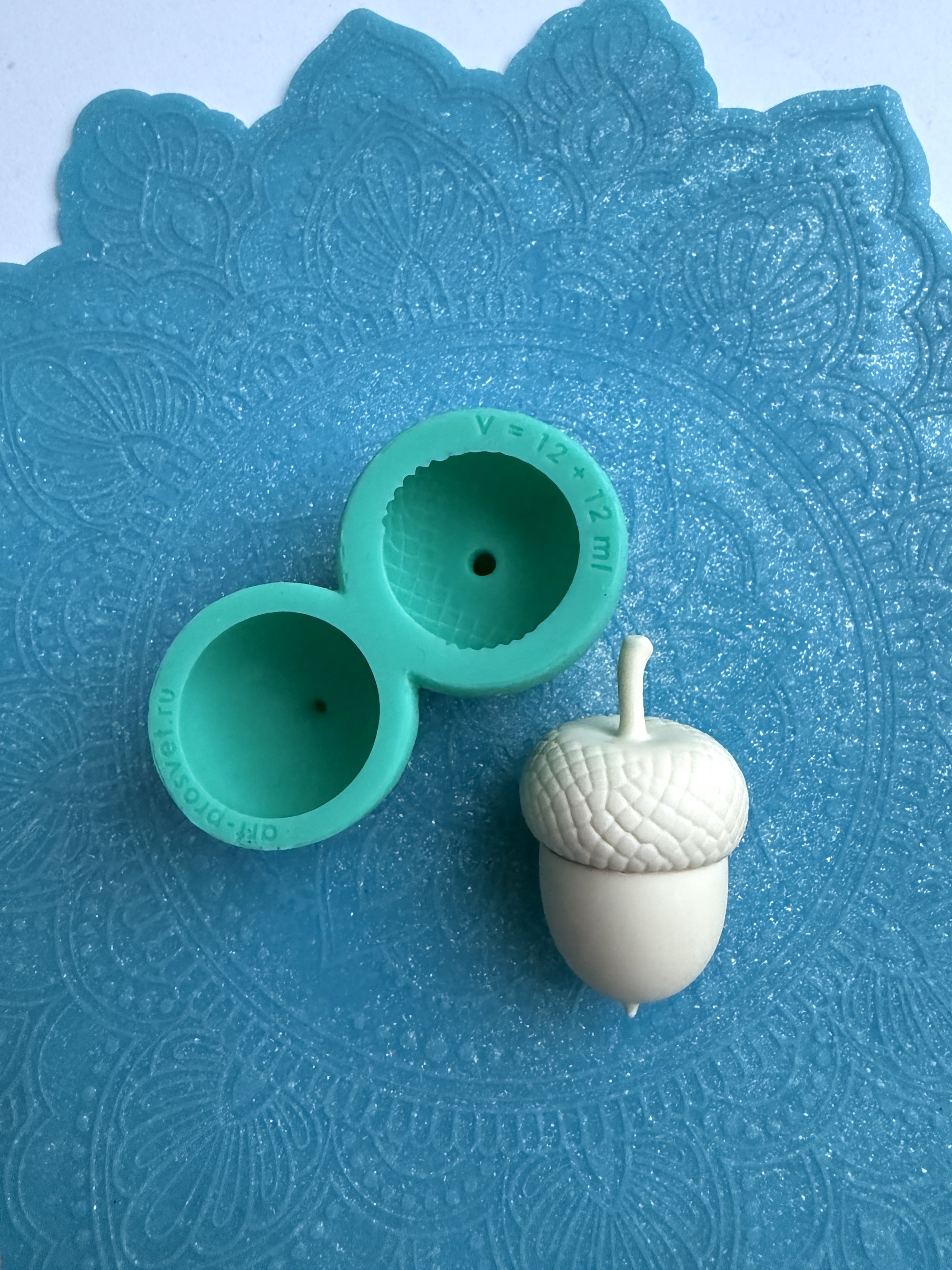 3D-молд "Желудь" (S)