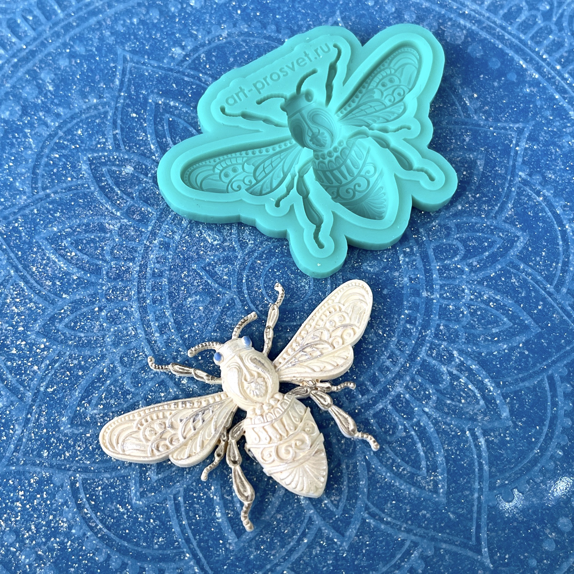 Молд "Этническая пчела 1" (S)