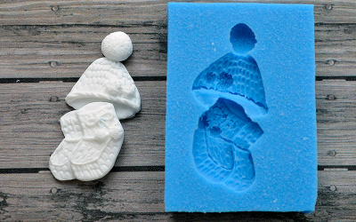 Молд "Пинетки и шапочка"