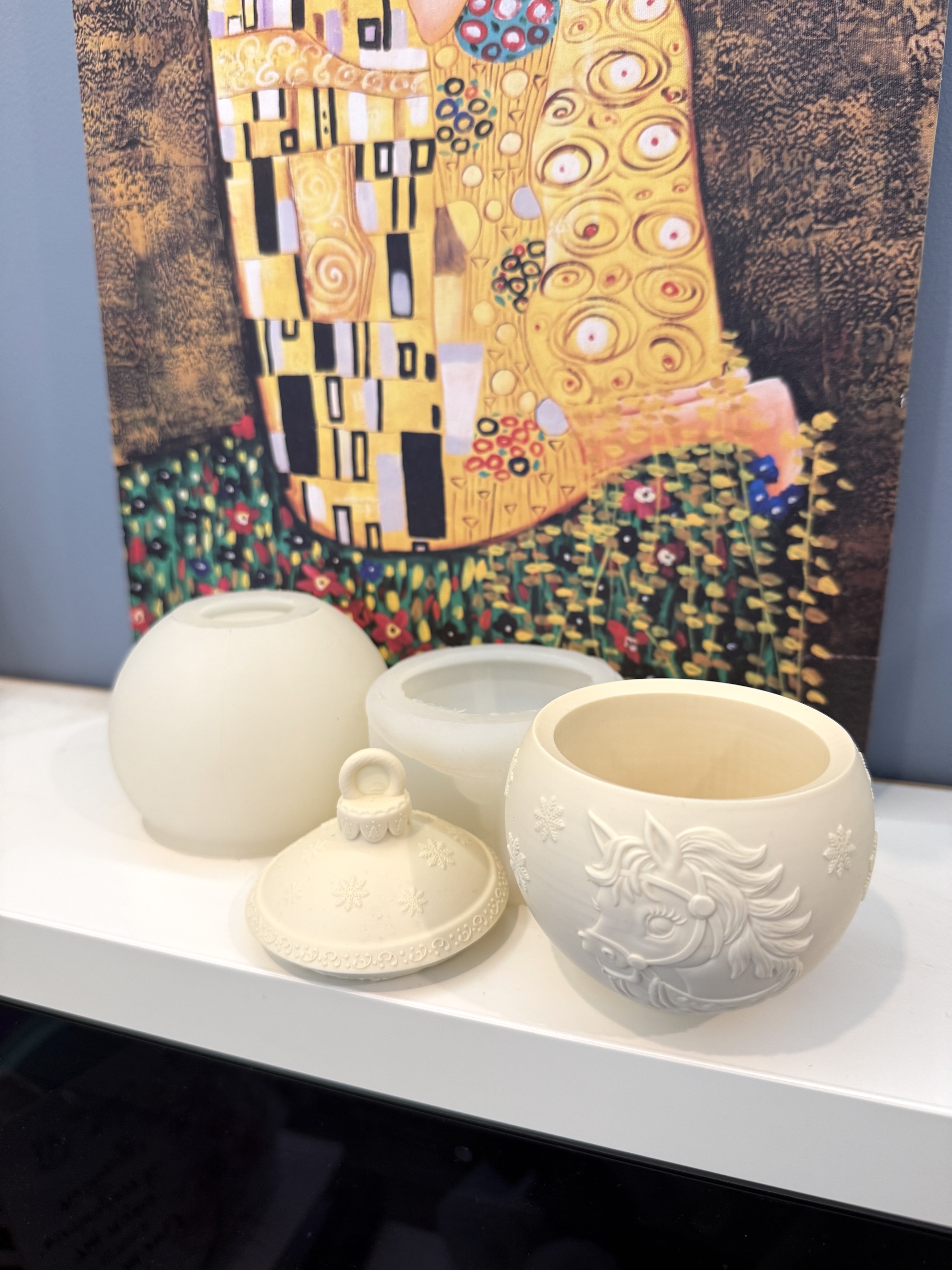 3D-молд контейнер для свечи, шкатулка "Ёлочный шар с лошадкой" (L)