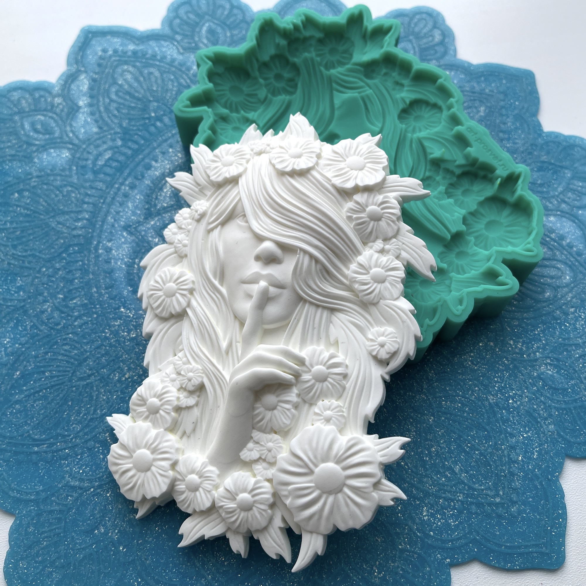 Молд "Девушка в цветах" (XL)