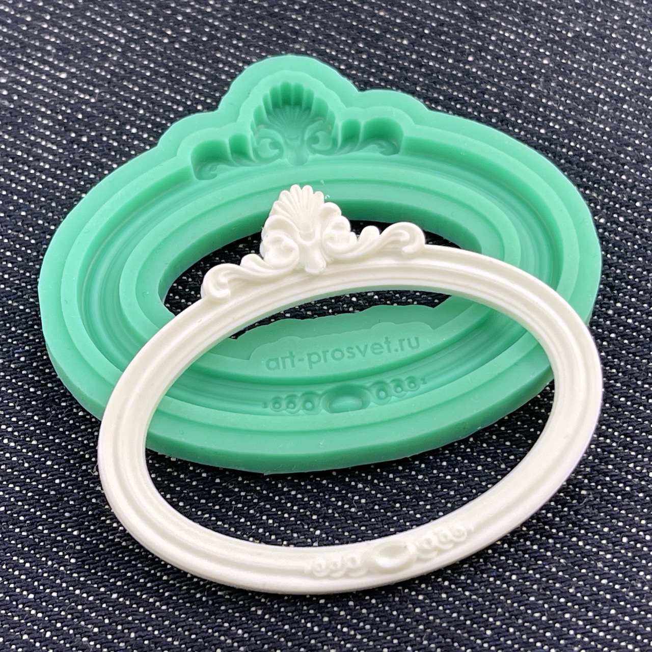 Молд рамка "Овальная простая" (S)