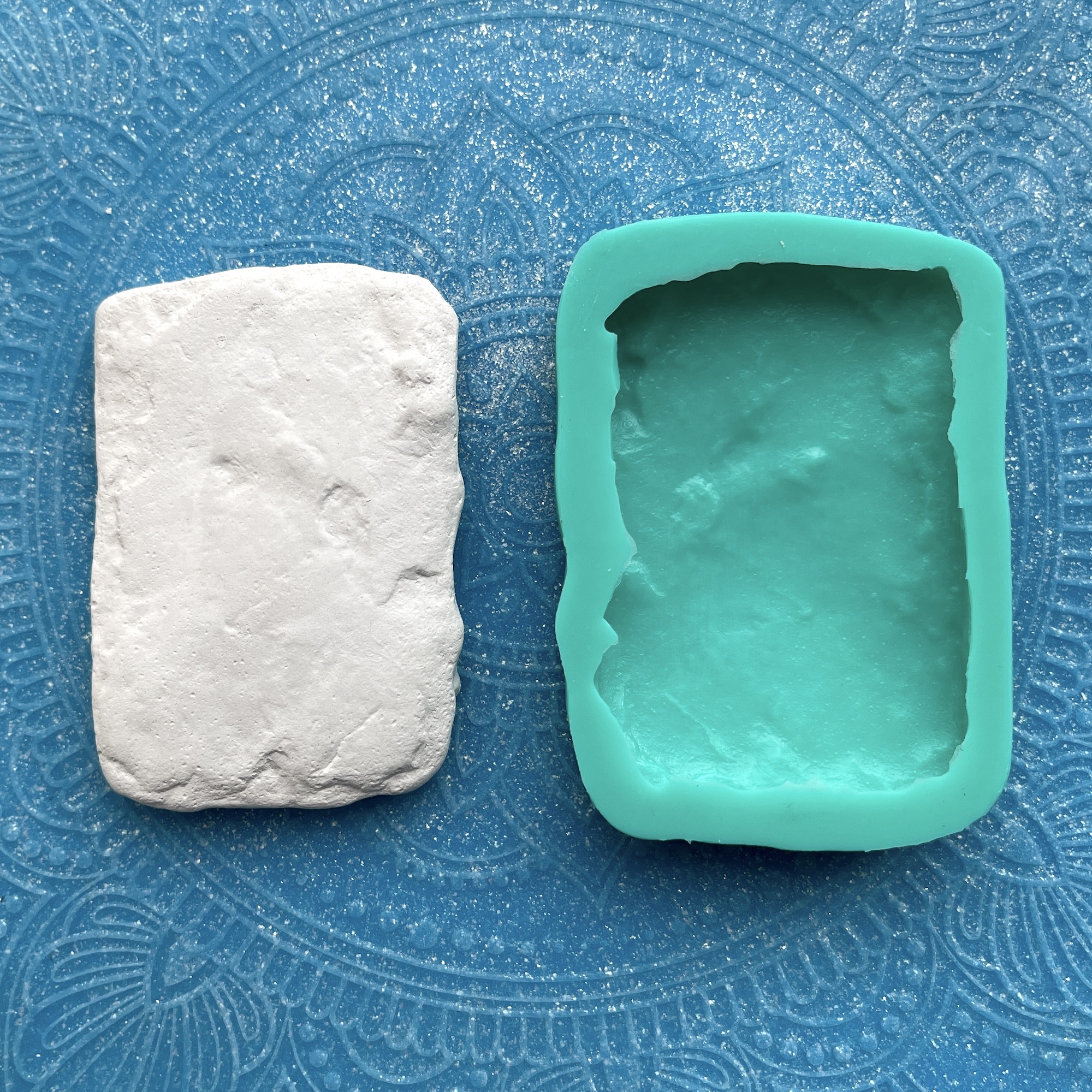 Молд "Плоский камень" (M)