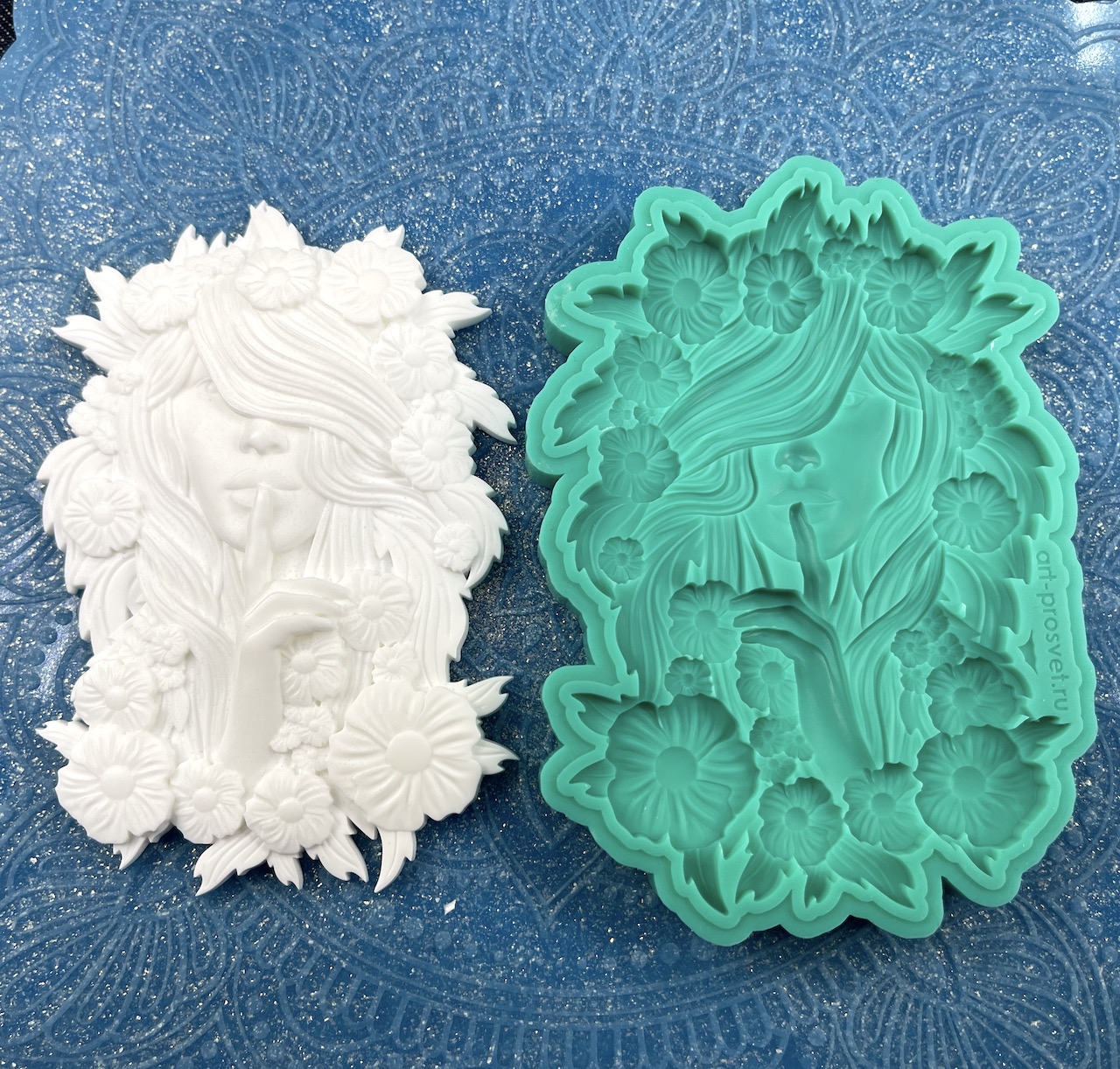 Молд "Девушка в цветах" (L)