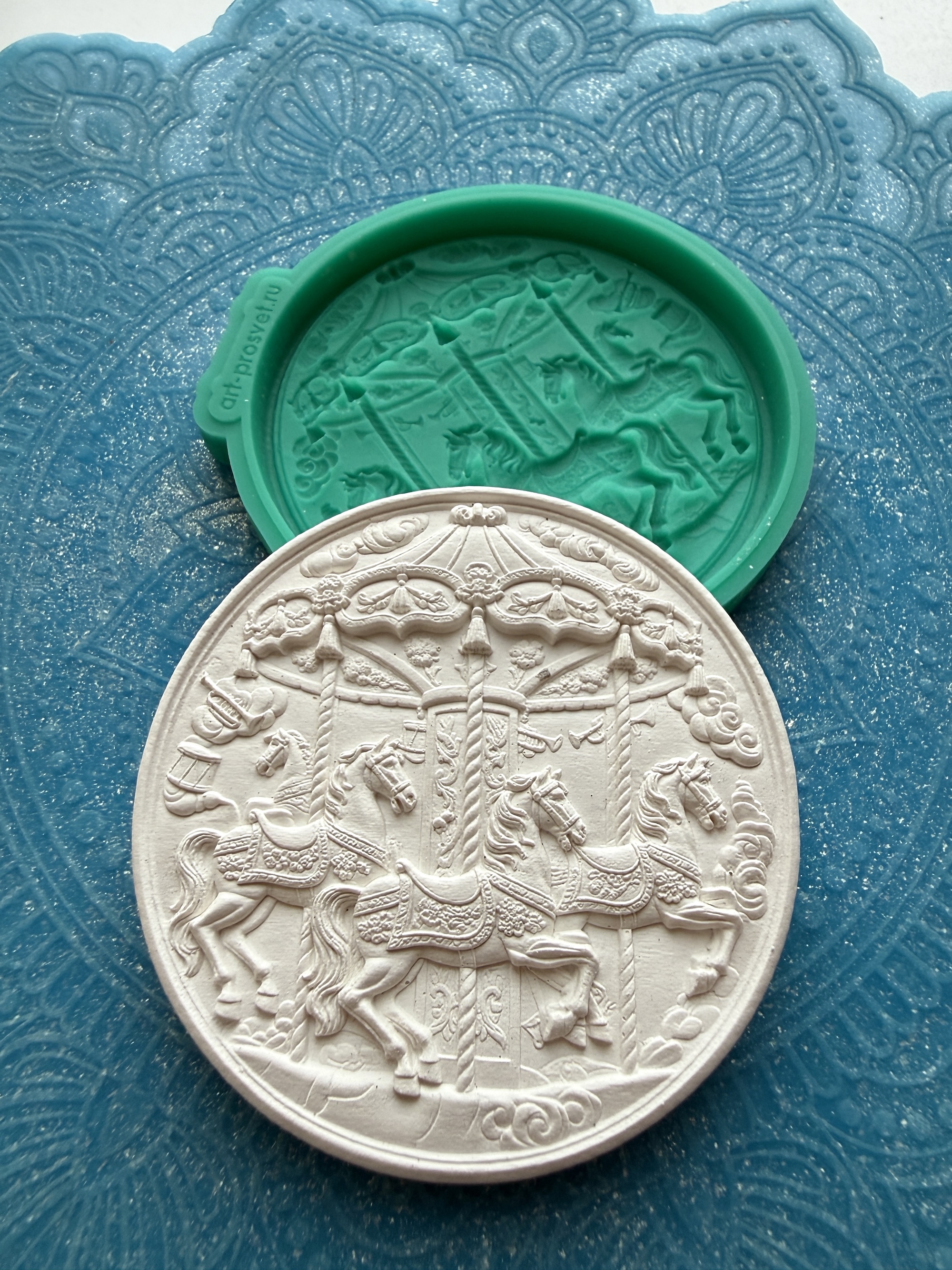 Молд панно "Карусель с лошадками" (M)