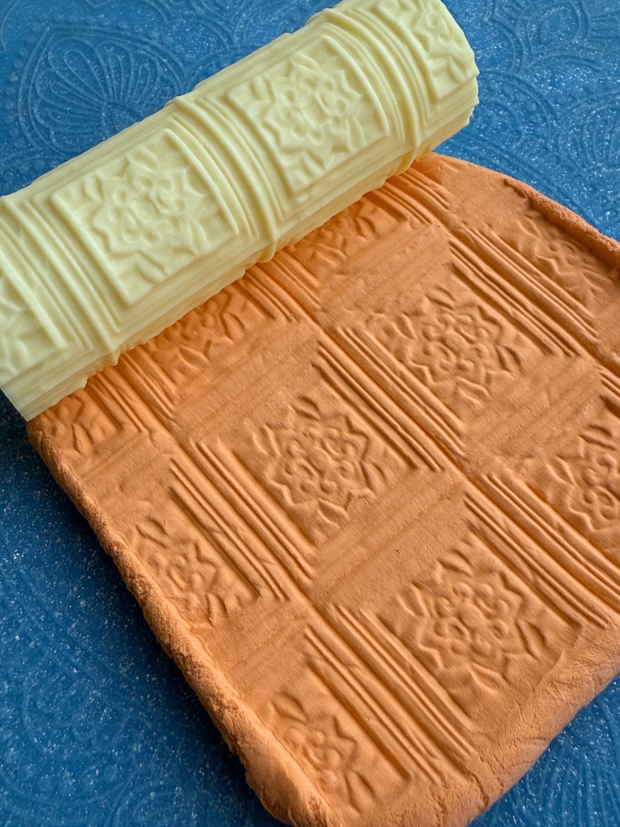 Текстурный ролик (скалка) "Изразцы 2" (L), площадь 100x100 мм