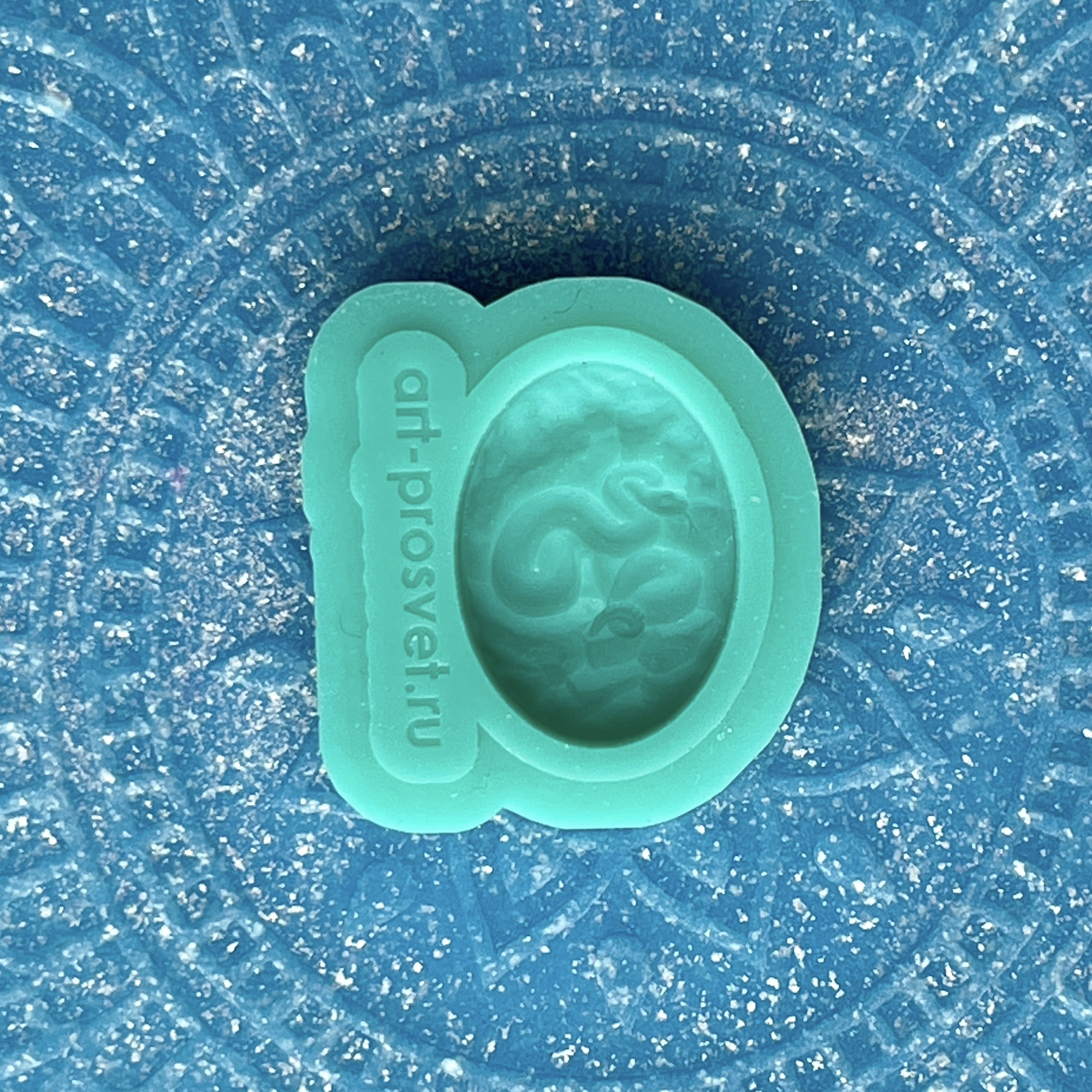 Молд камея "Гадюка на скалах" (XXS)