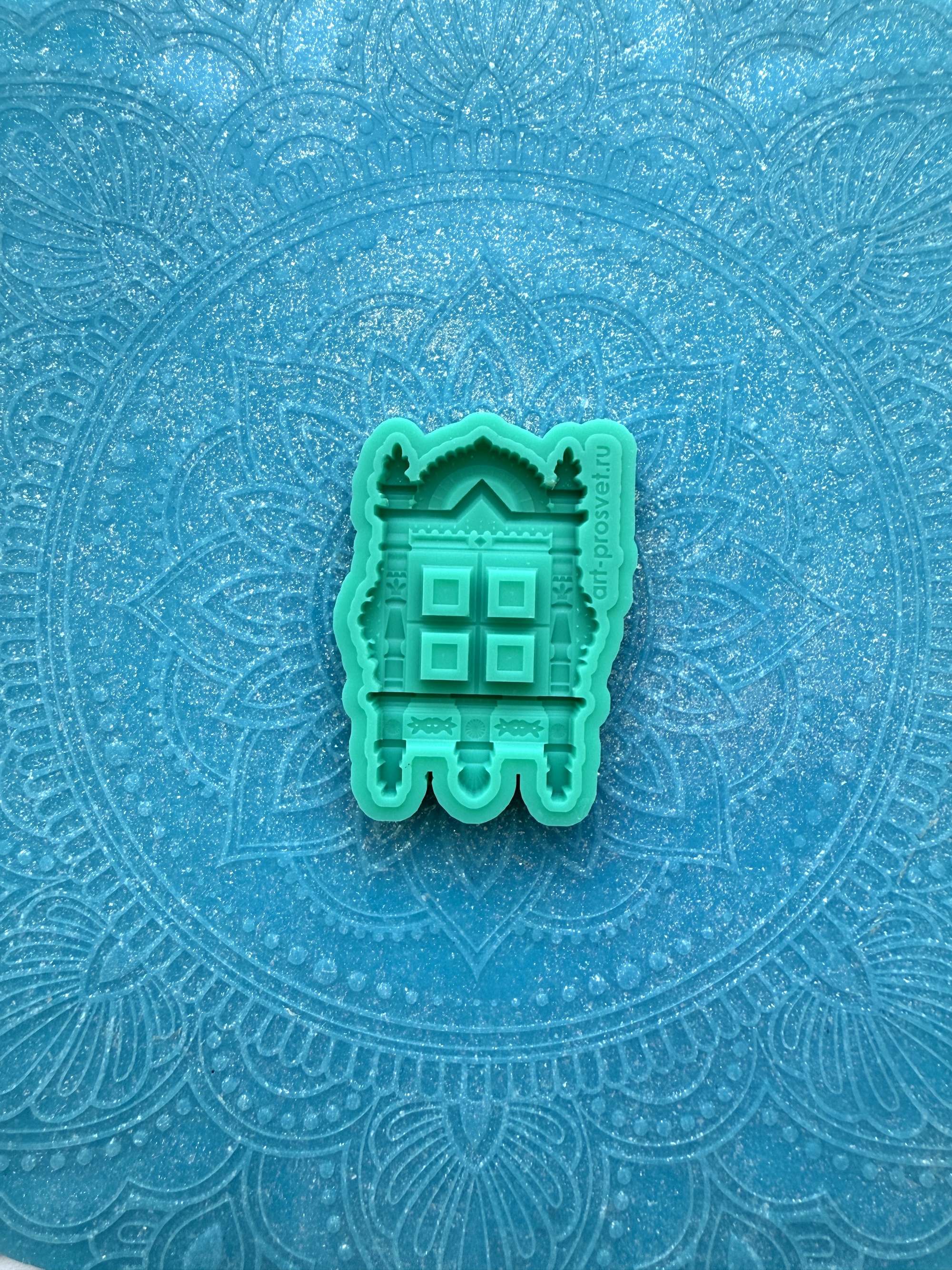 Молд "Наличник с квадратным окном 1" (S)