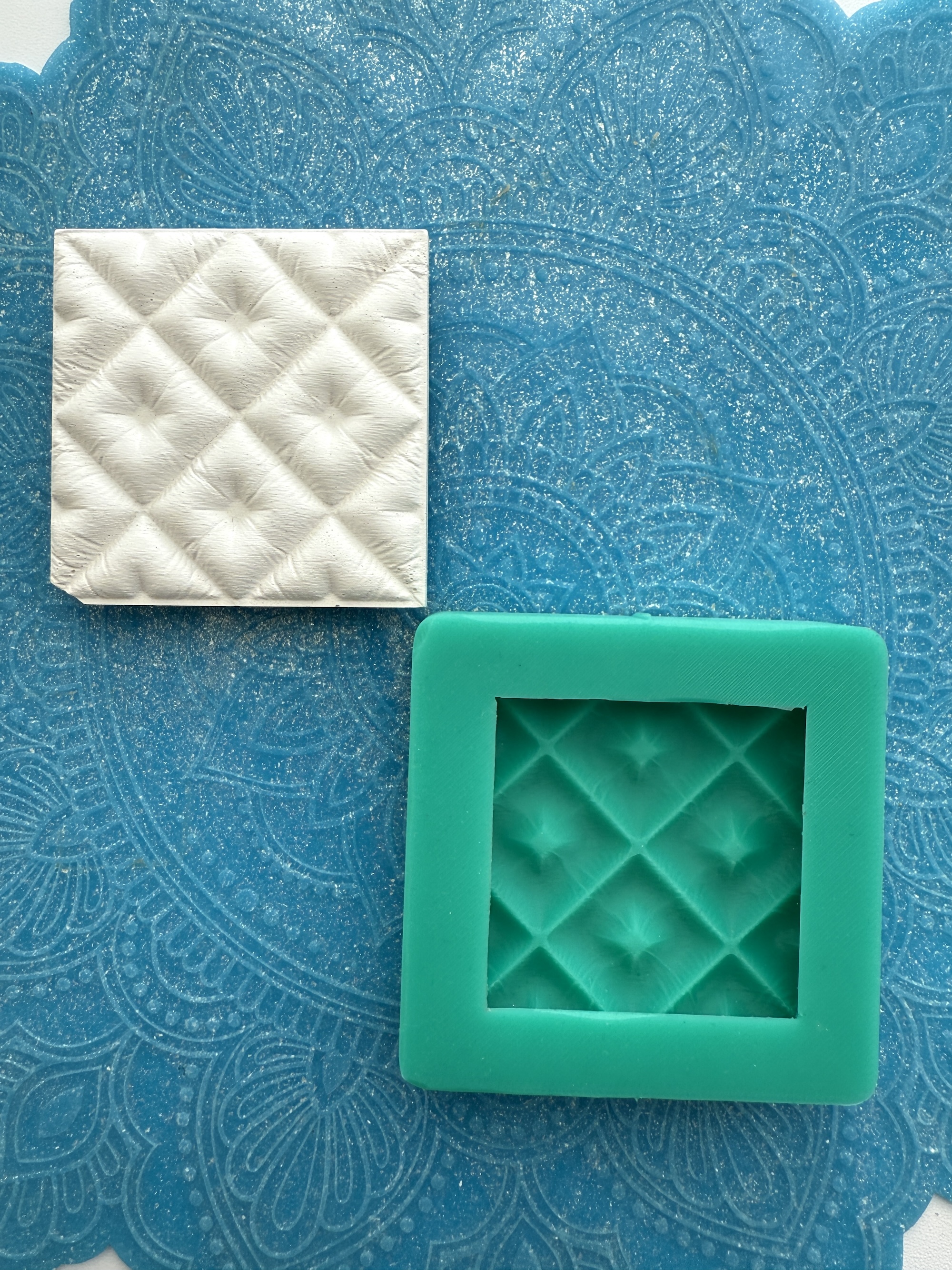 Молд крышка для "Стёганое кашпо куб" (M)