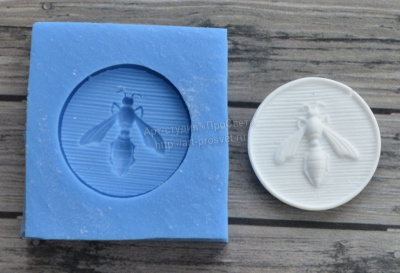 Молд "Пуговица - оса"