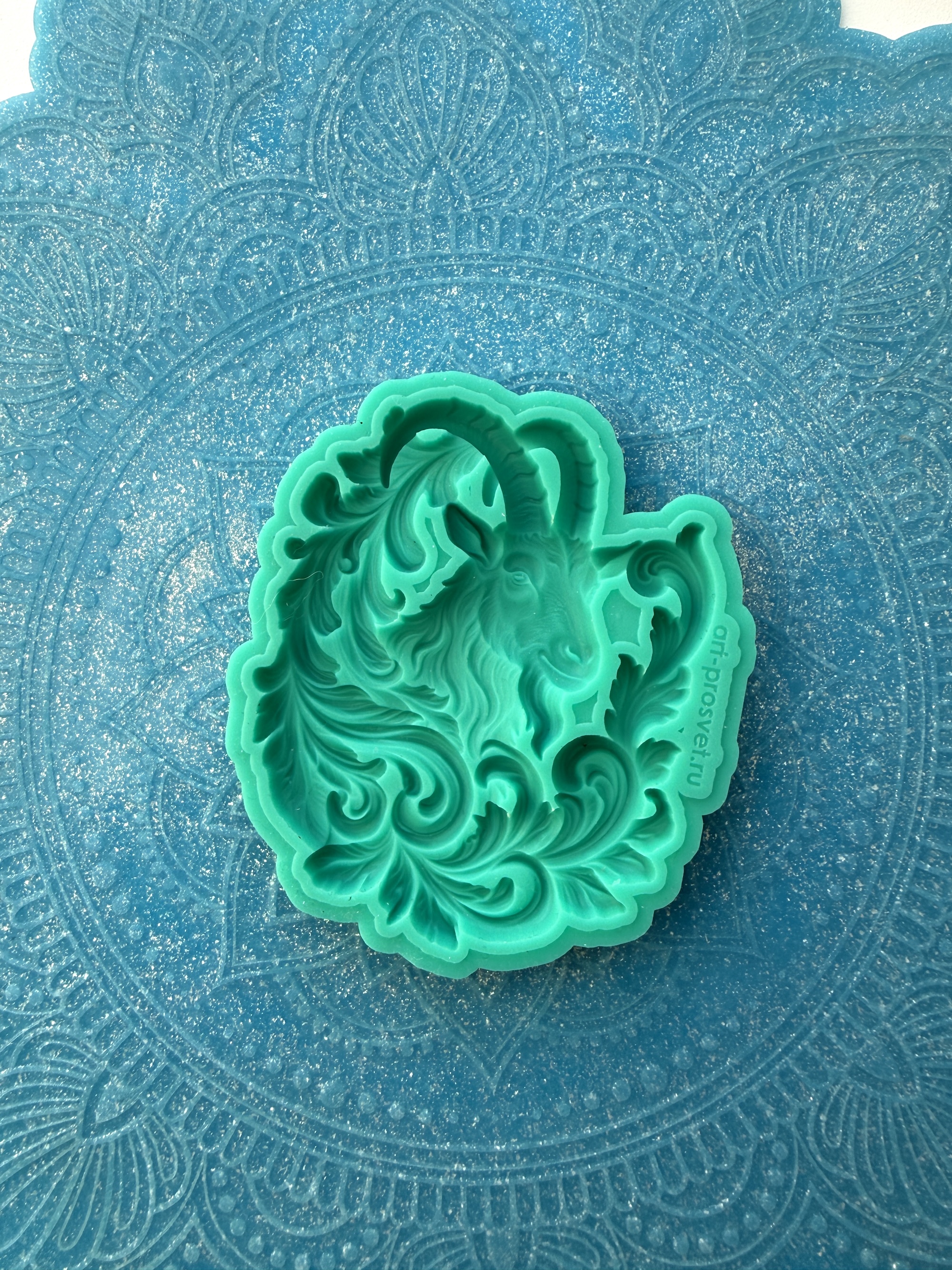 Молд "Коза в узорах" (M)