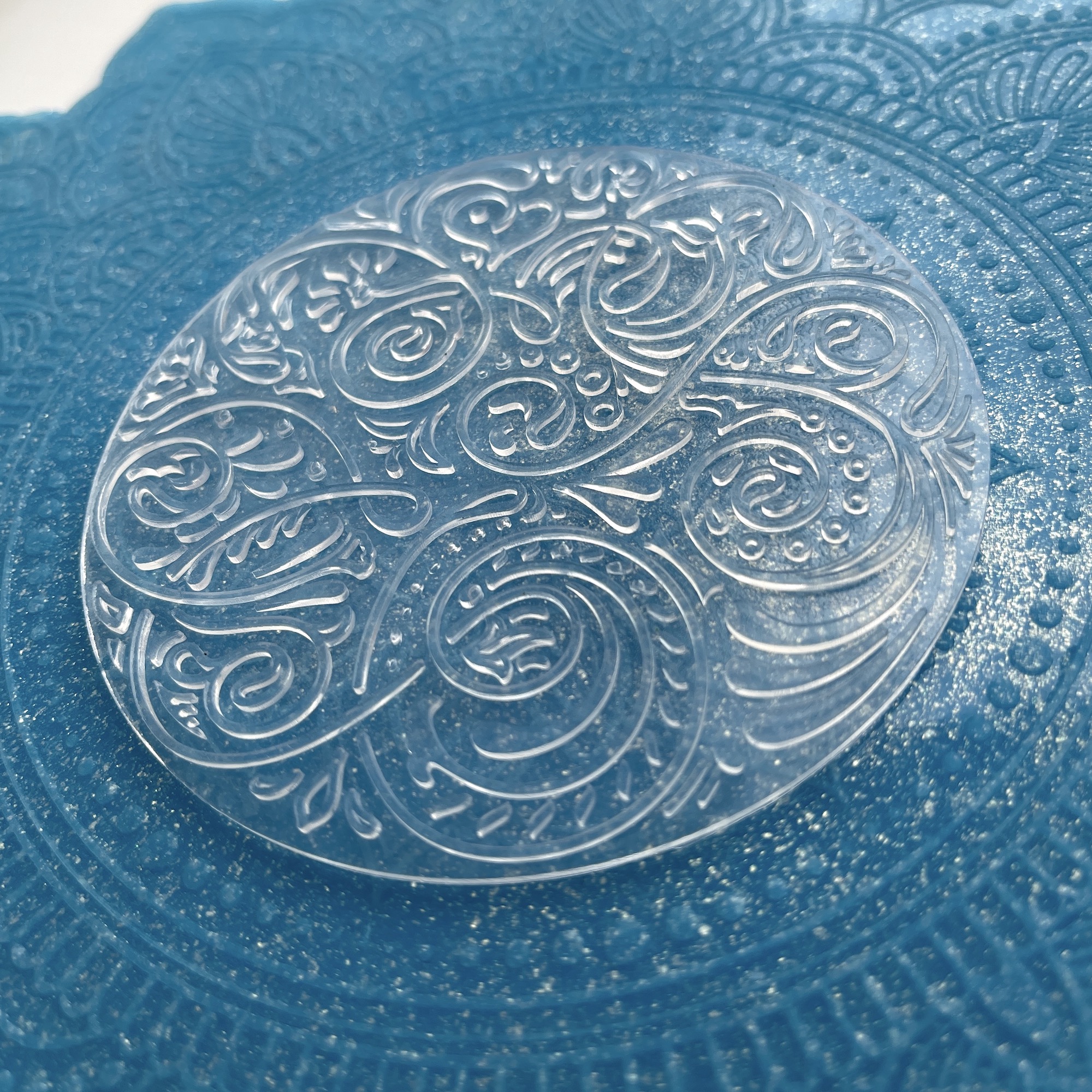 Силиконовый штамп "Круглый растительный орнамент" (L)