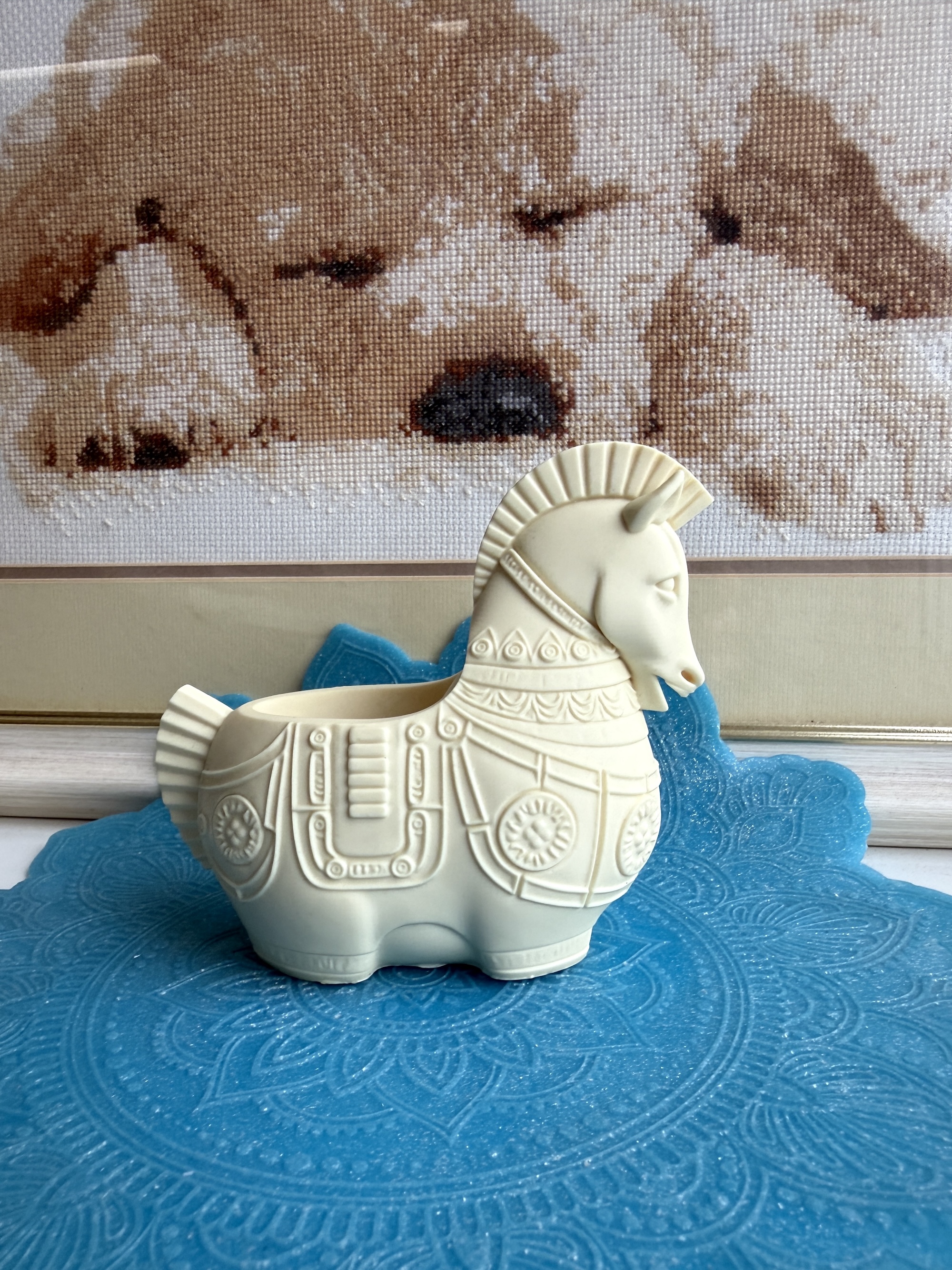 3D-молд "Кашпо-чарка Лошадка 1" (L)