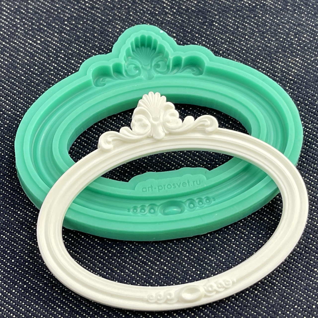 Молд рамка "Овальная простая" (M)