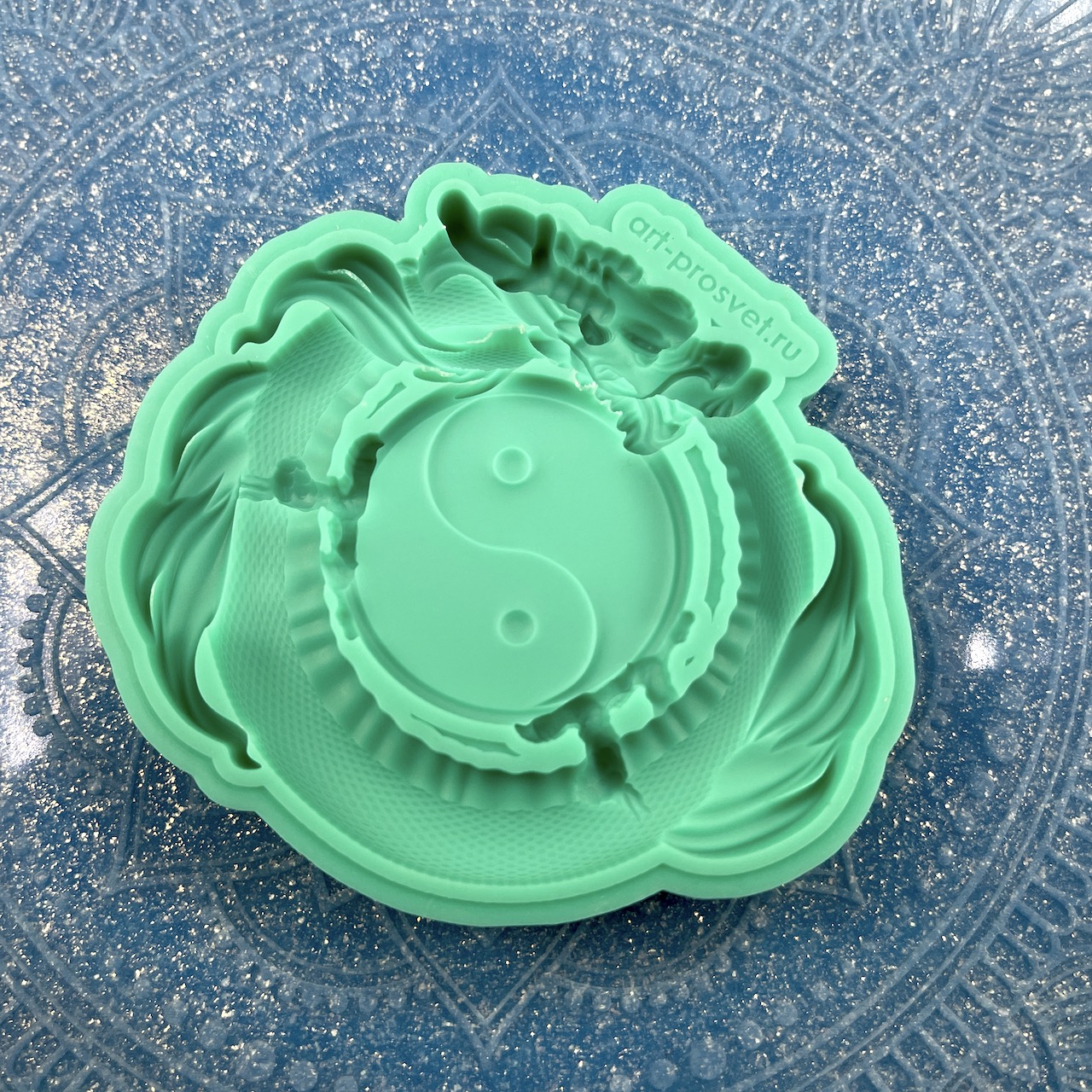 Молд "Дракон Инь и Янь" (M)