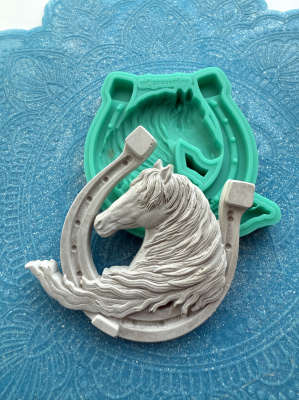 Молд панно "Лошадь в подкове 2" (M)