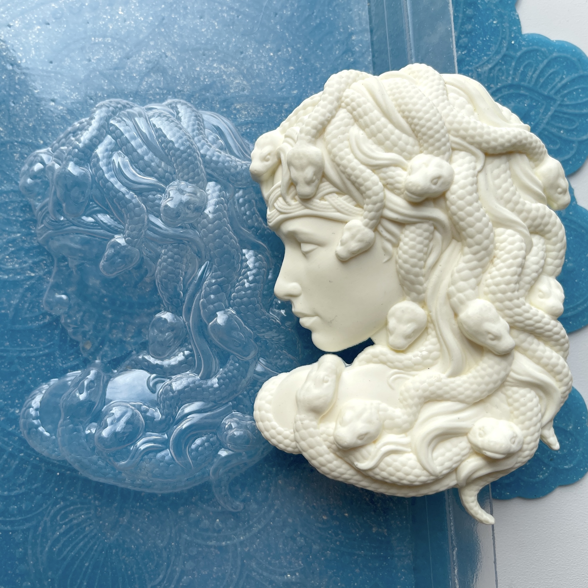 Пластиковая форма "Медуза Горгона" (L)