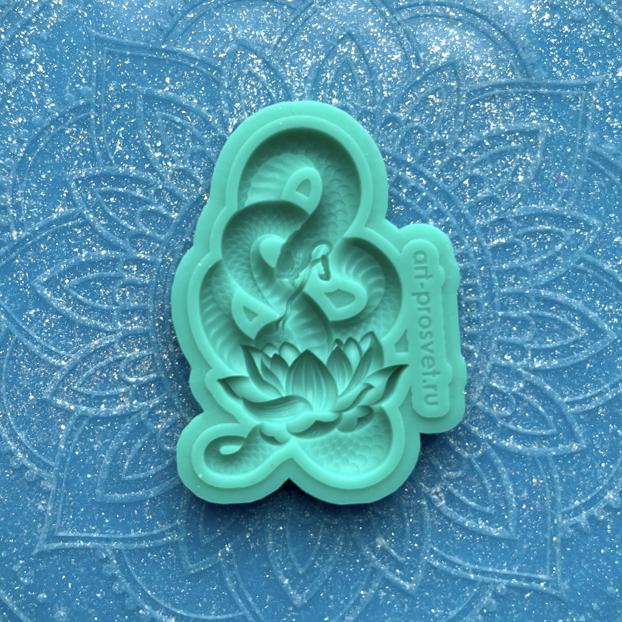 Молд "Змея над лотосом" (S)