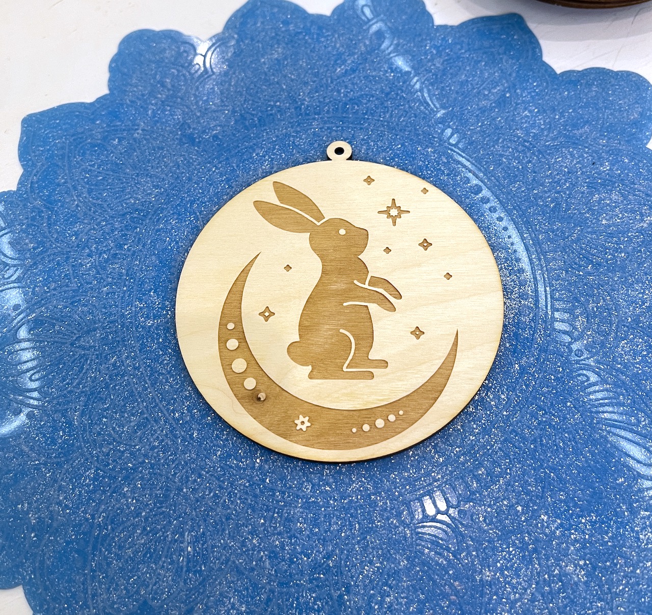 Ёлочная игрушка "Лунный заяц"
