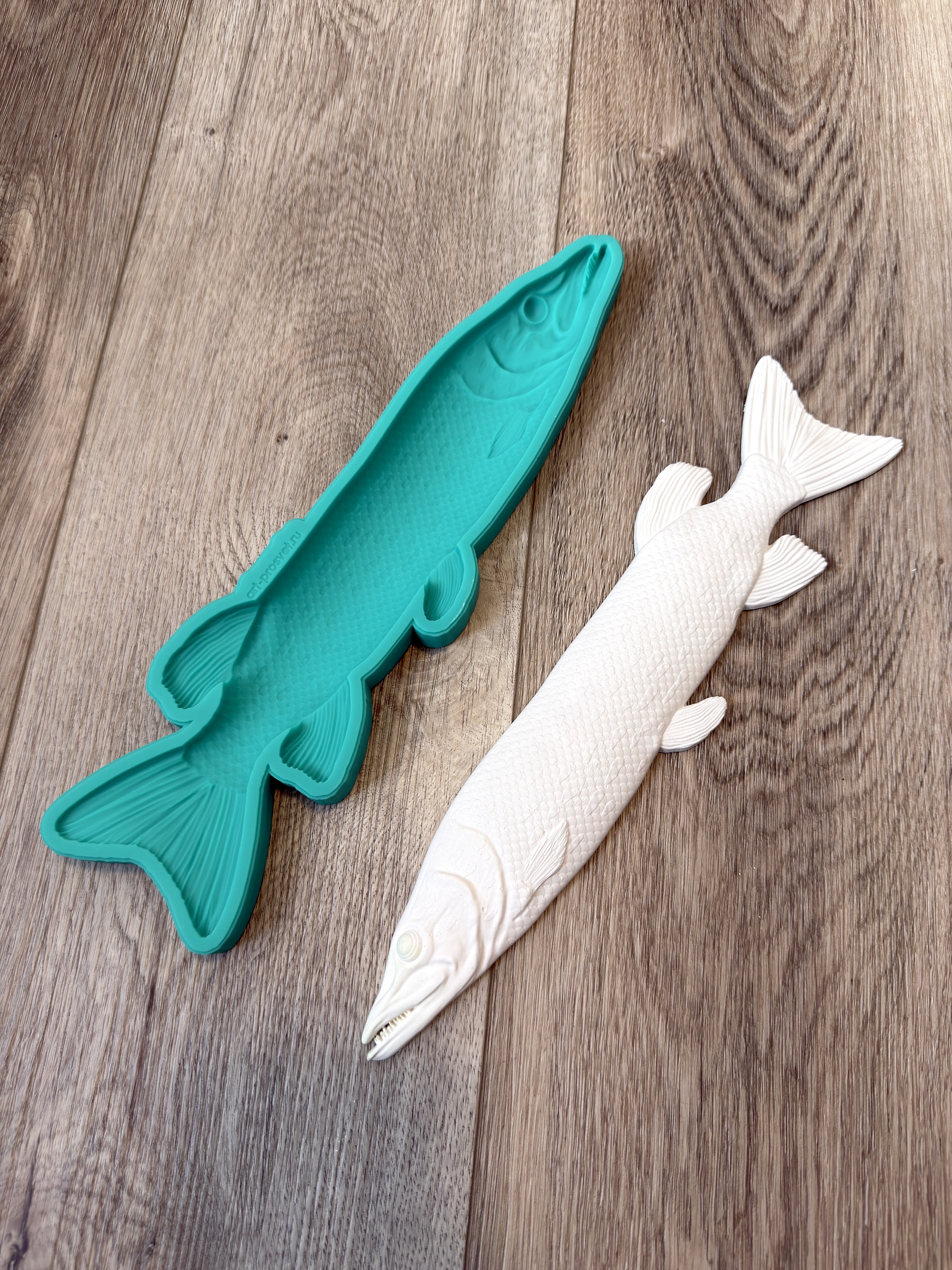 Молд "Щука" левый (XXL)