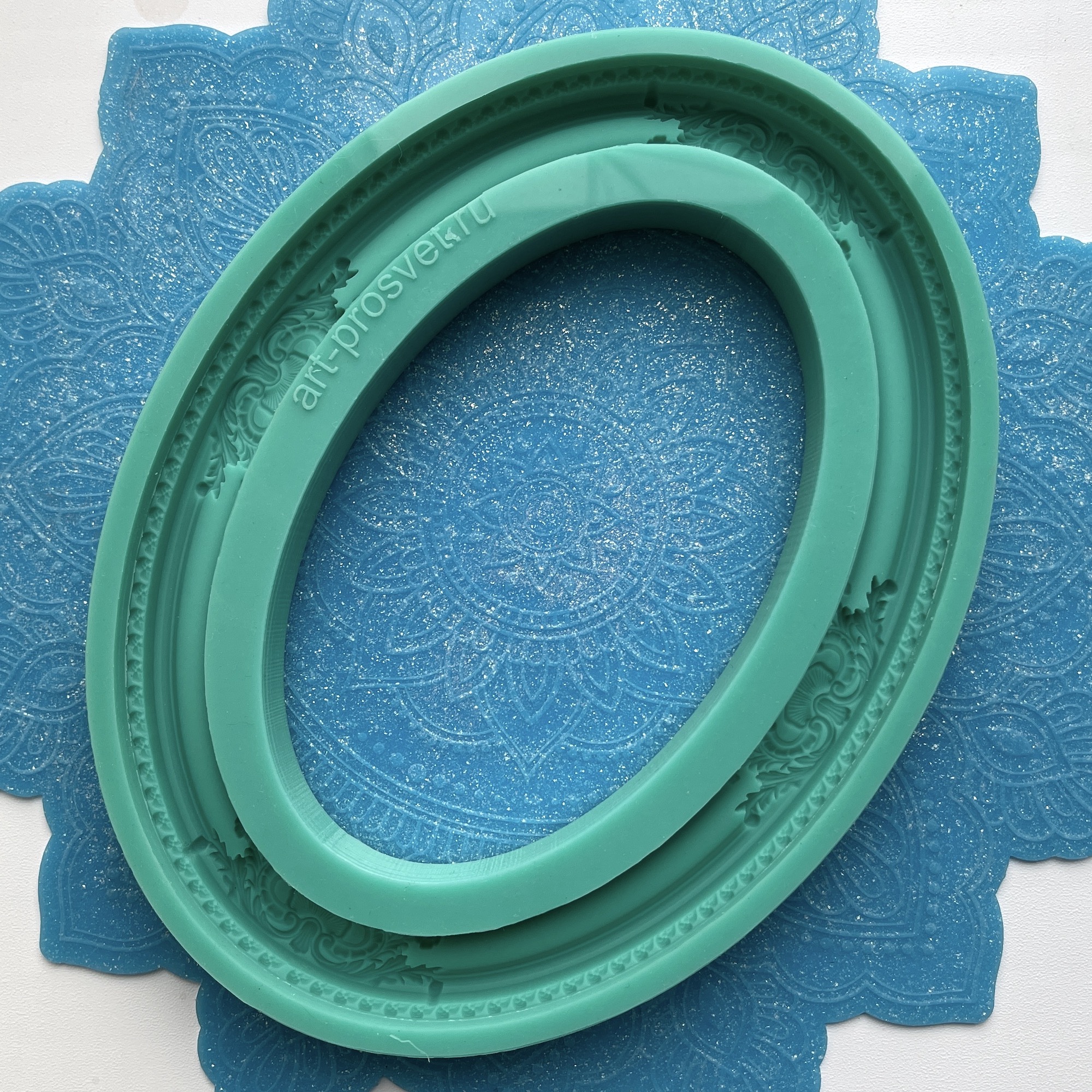 Молд "Овальная рамка" с поднутрением для стекла (XL)