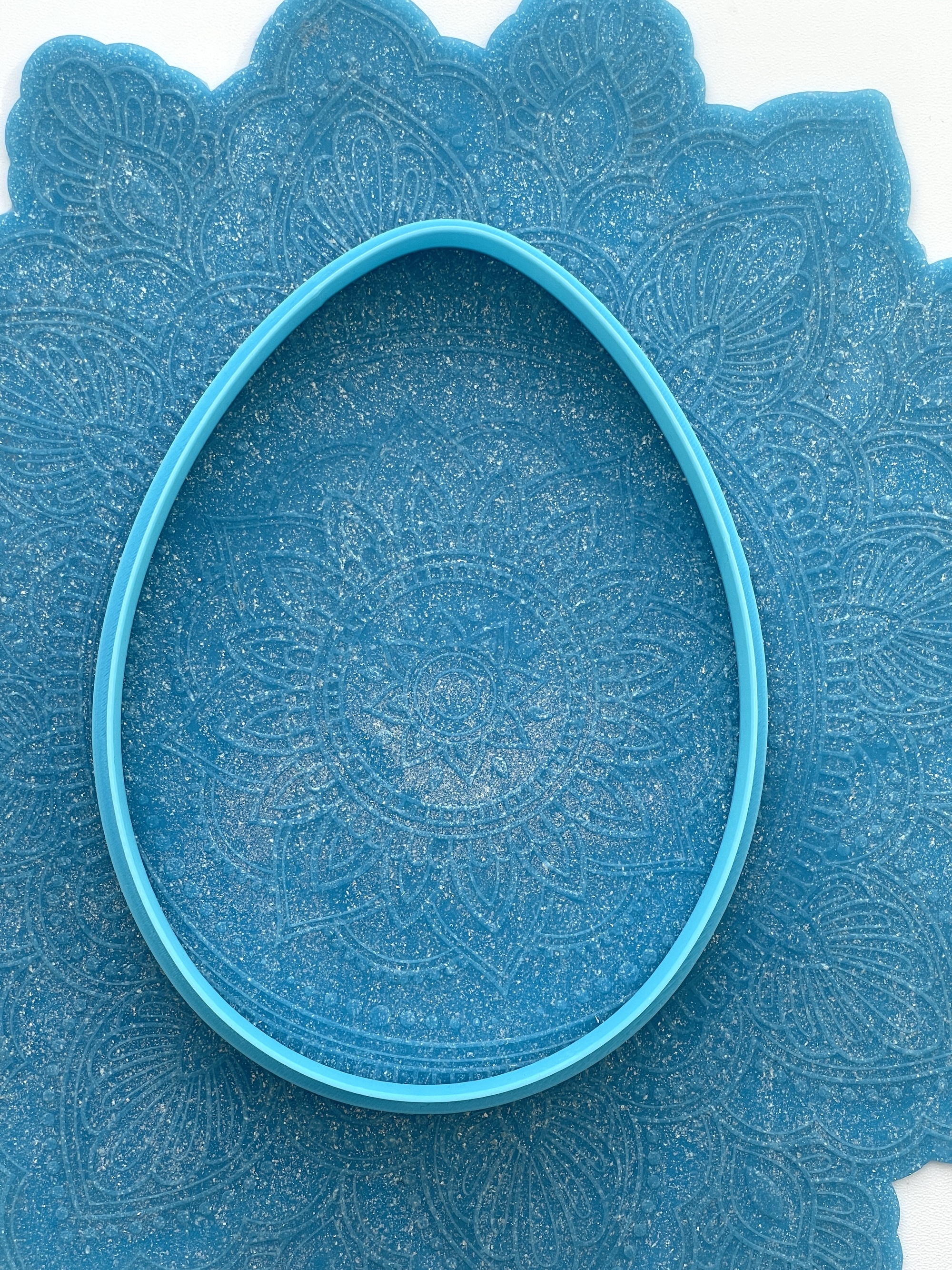 Форма-нож для теста, мастики, глины "Яйцо"