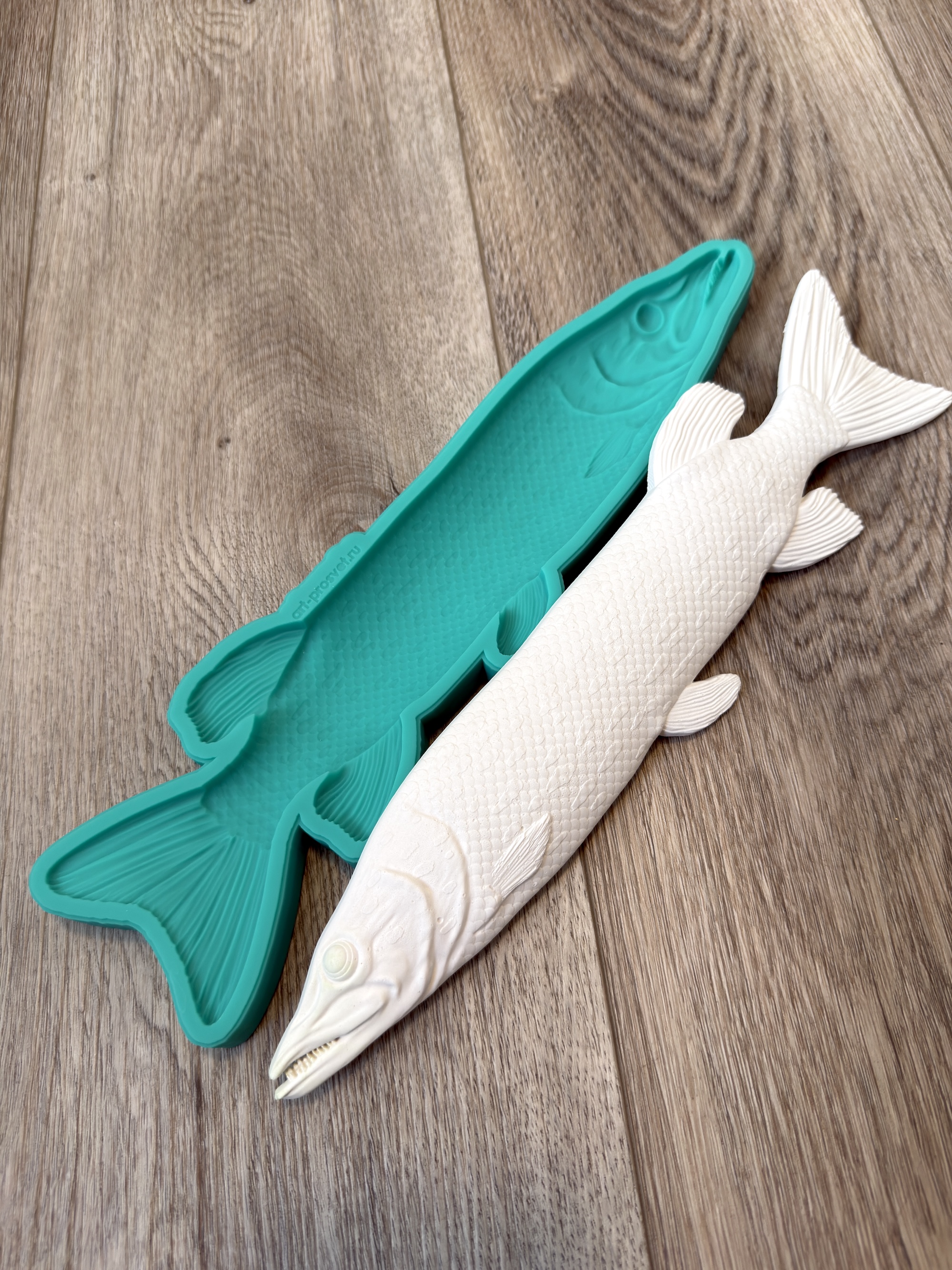 Молд "Щука" левый (XXL)