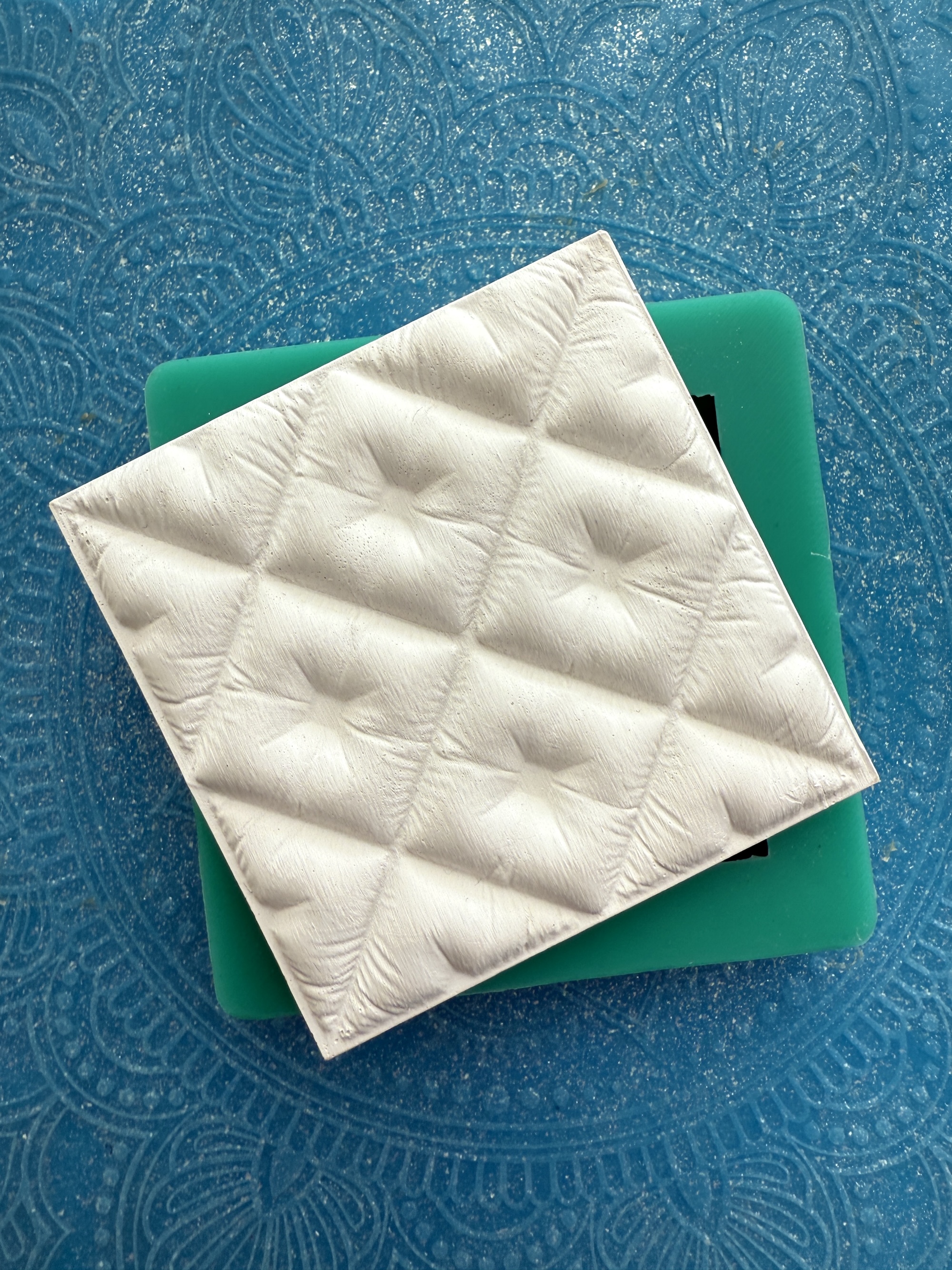 Молд крышка для "Стёганое кашпо куб" (L)