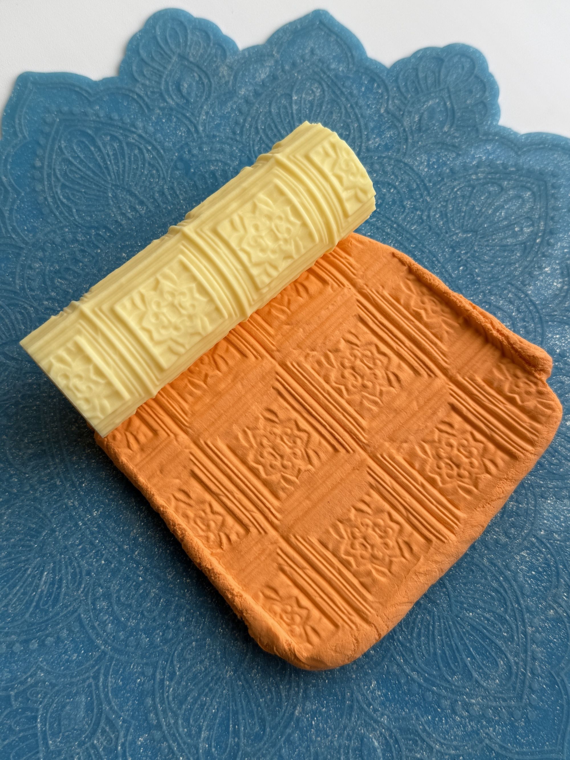 Текстурный ролик (скалка) "Изразцы 2" (L), площадь 100x100 мм