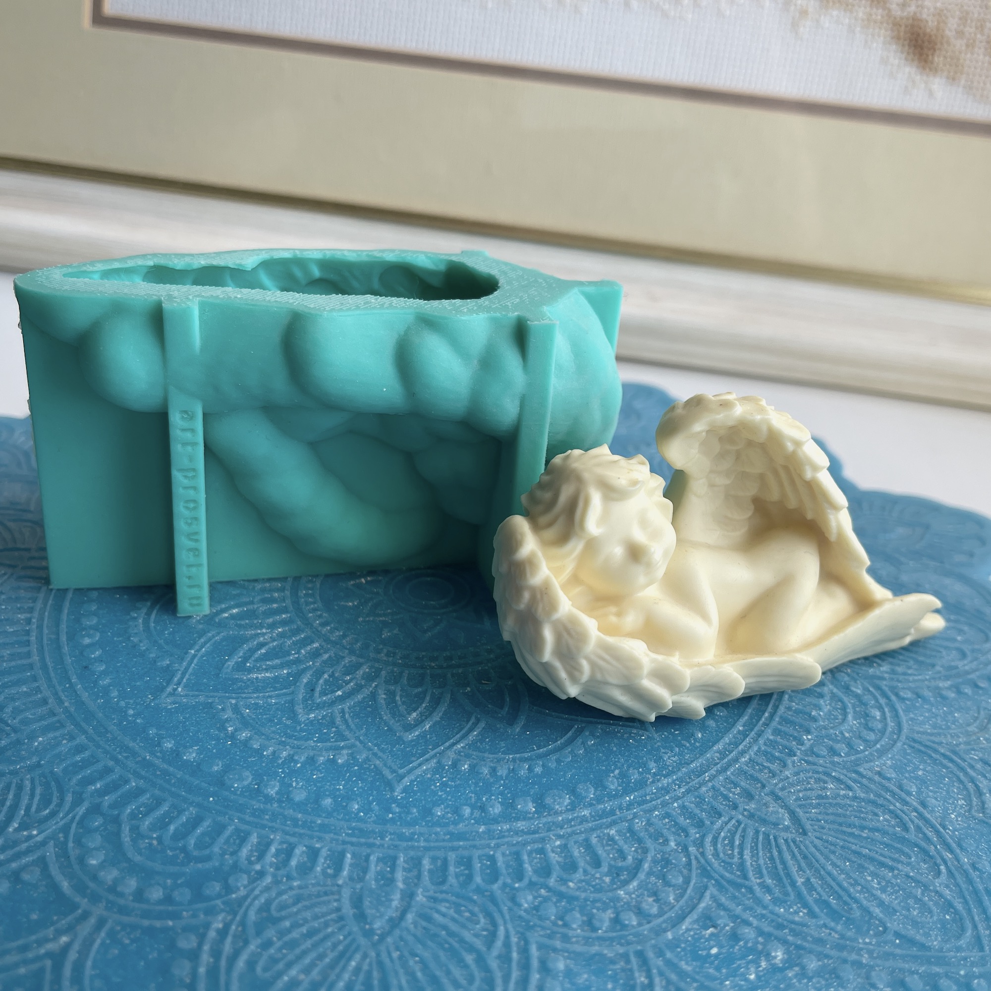 3D-молд "Спящий ангел в крыльях" (L)