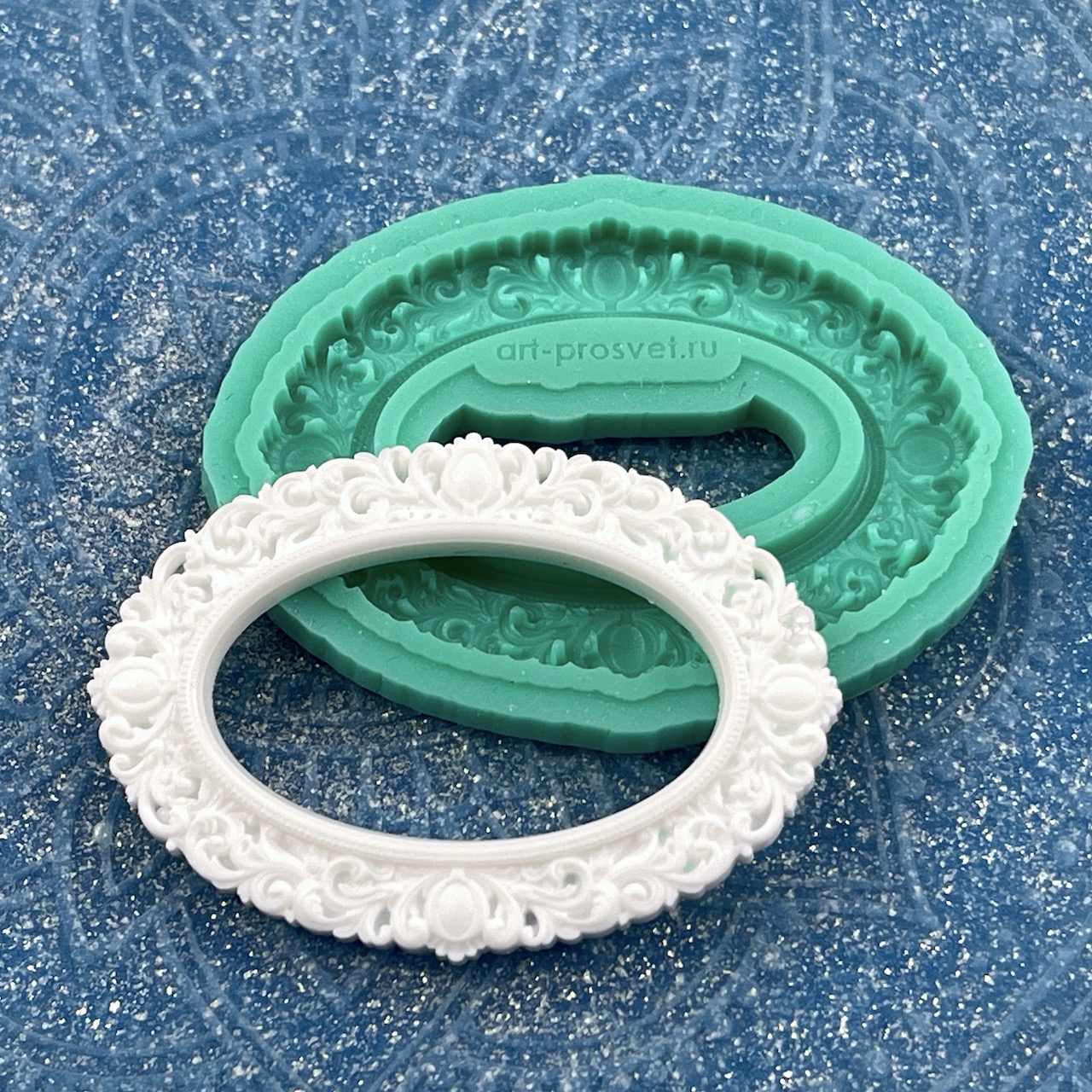 Молд рамка "Овальная" (S)