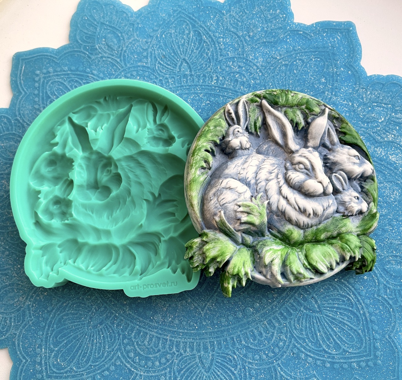 Молд "Панно Зайцы" (L)