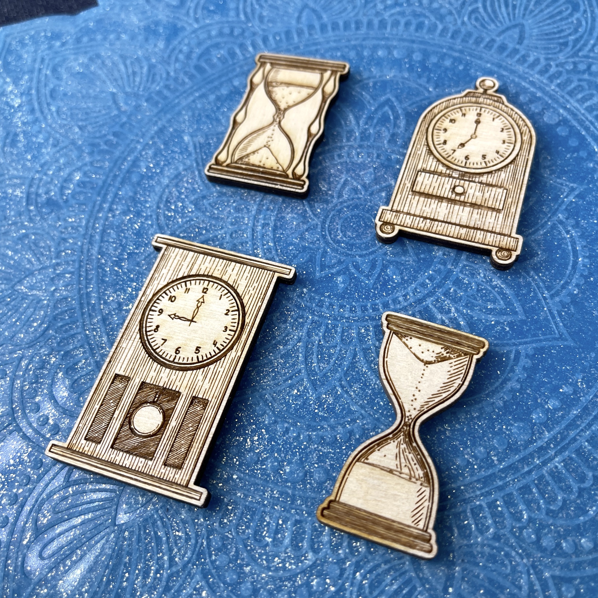 Деревянный чипборд "Набор часов 4"