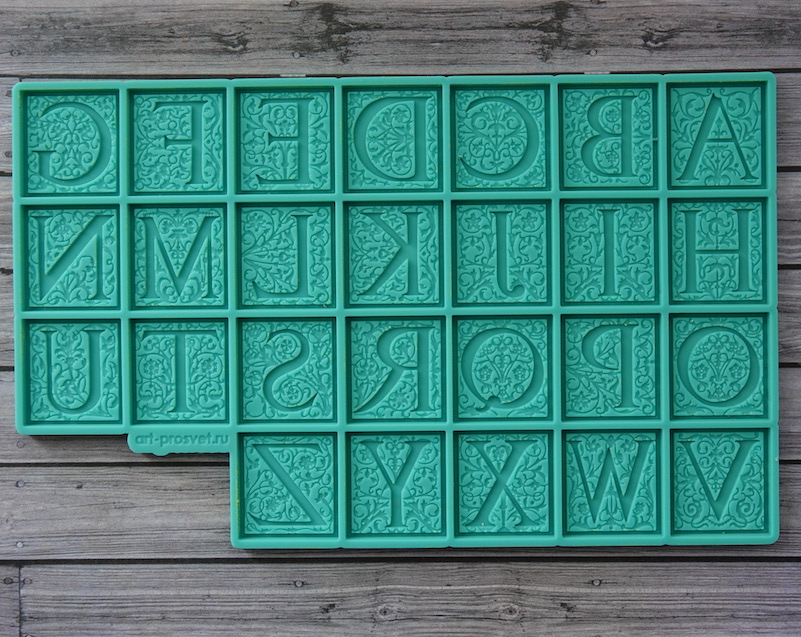 Молд "Готические буквицы латинского алфавита" (M)
