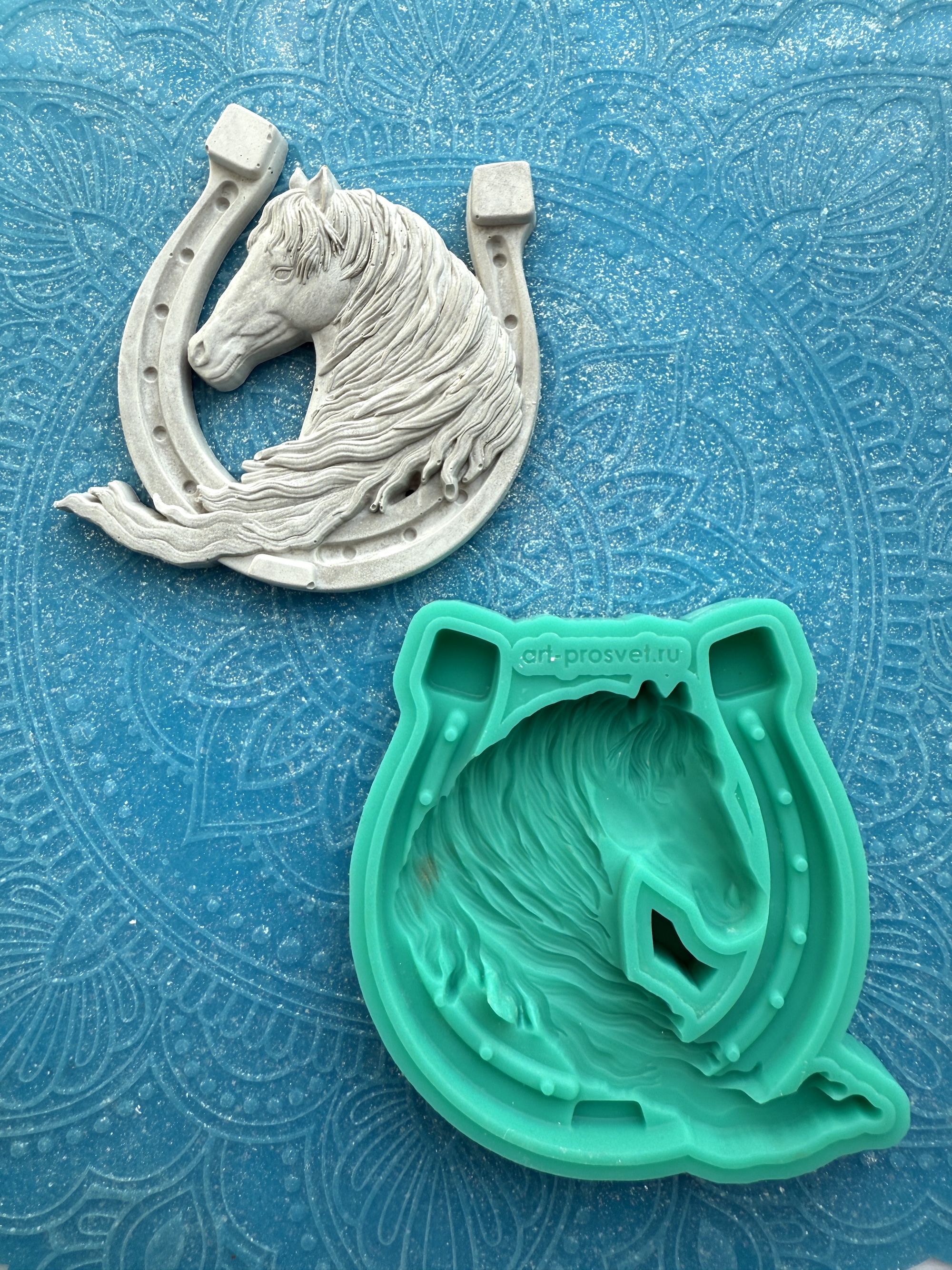 Молд панно "Лошадь в подкове 2" (M)