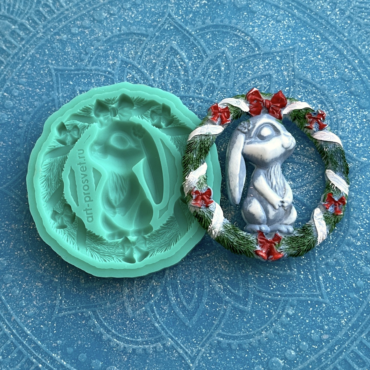 Молд "Венок с зайкой" (S)