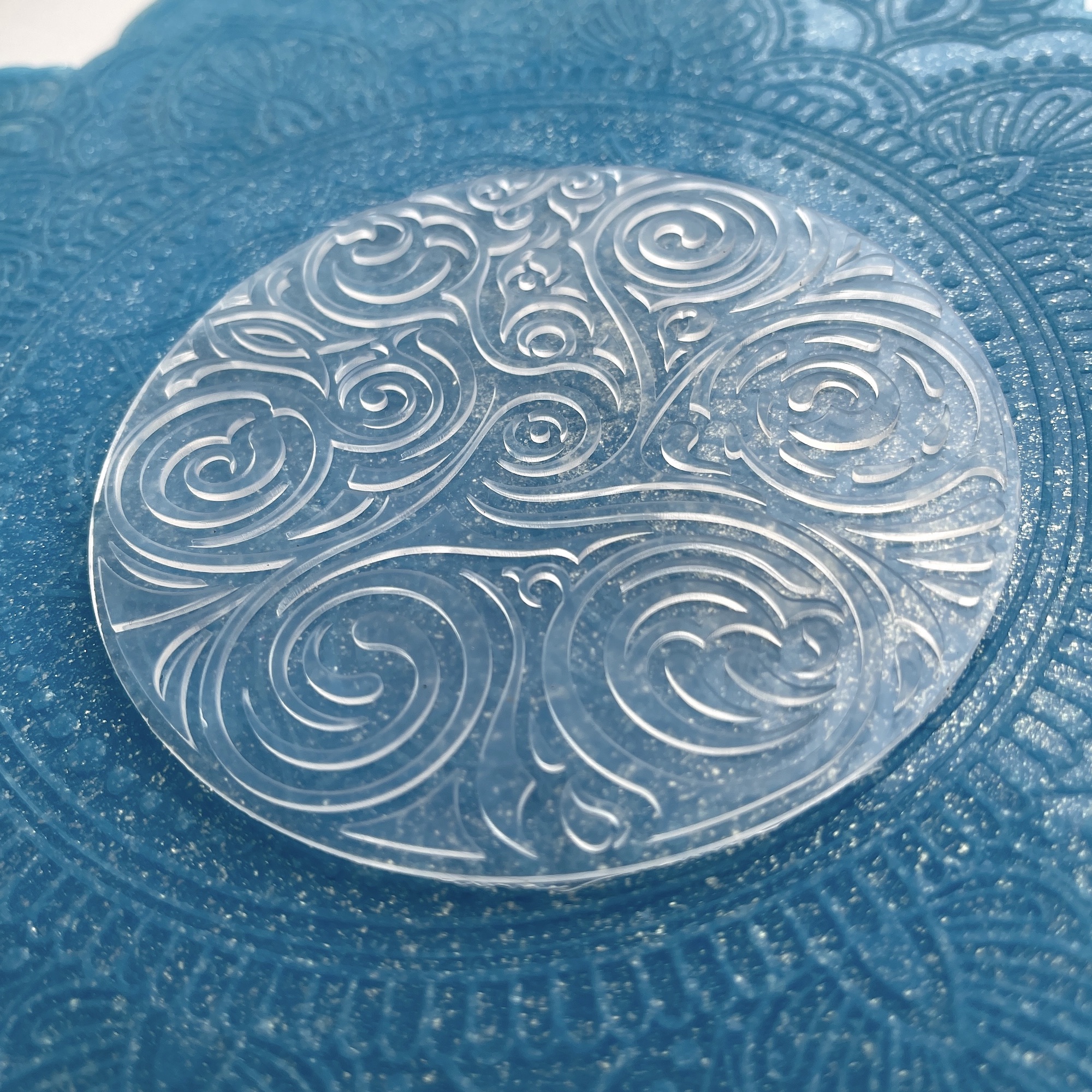 Силиконовый штамп "Круглый растительный орнамент" (L)