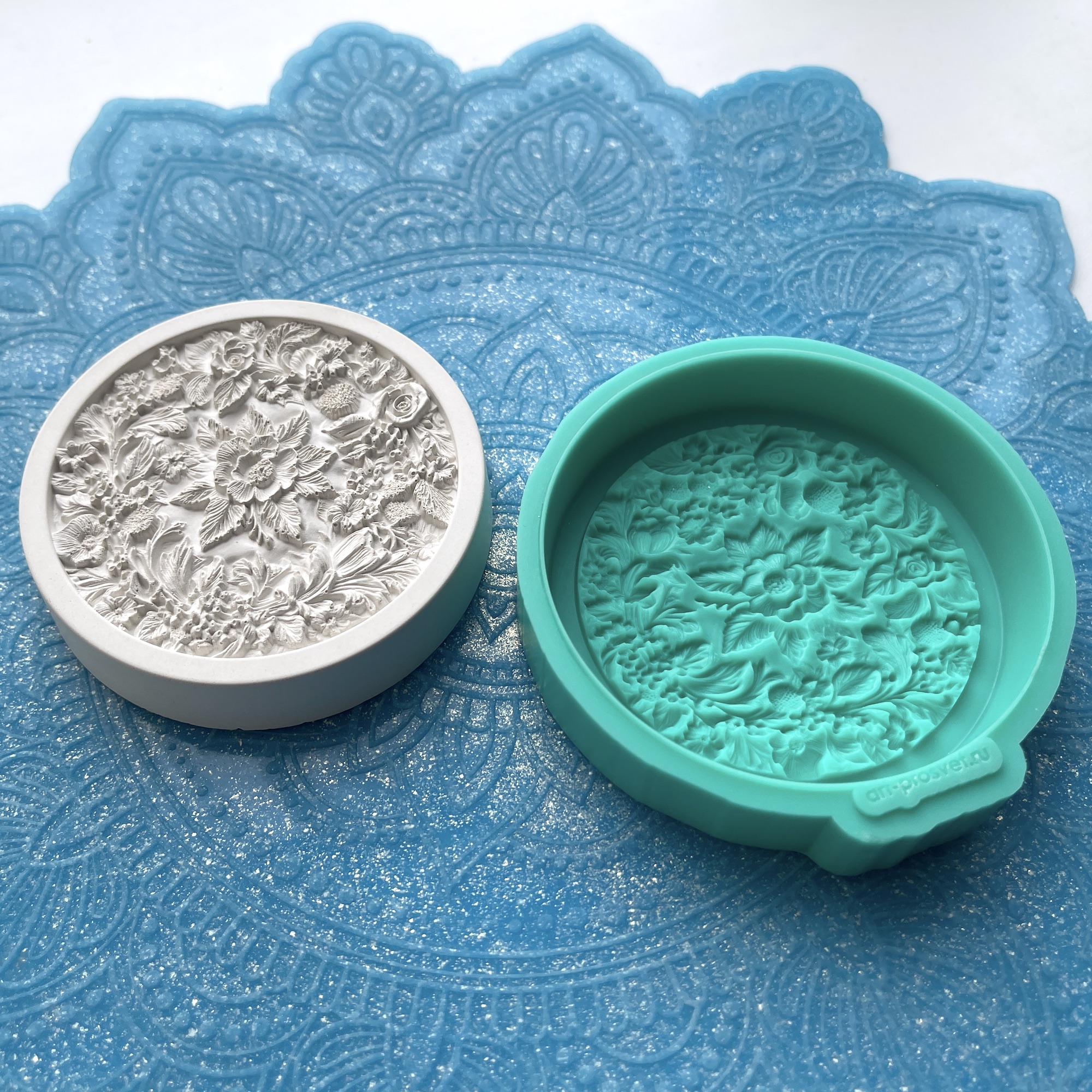 Молд круглый  "Цветочная композиция" (M)