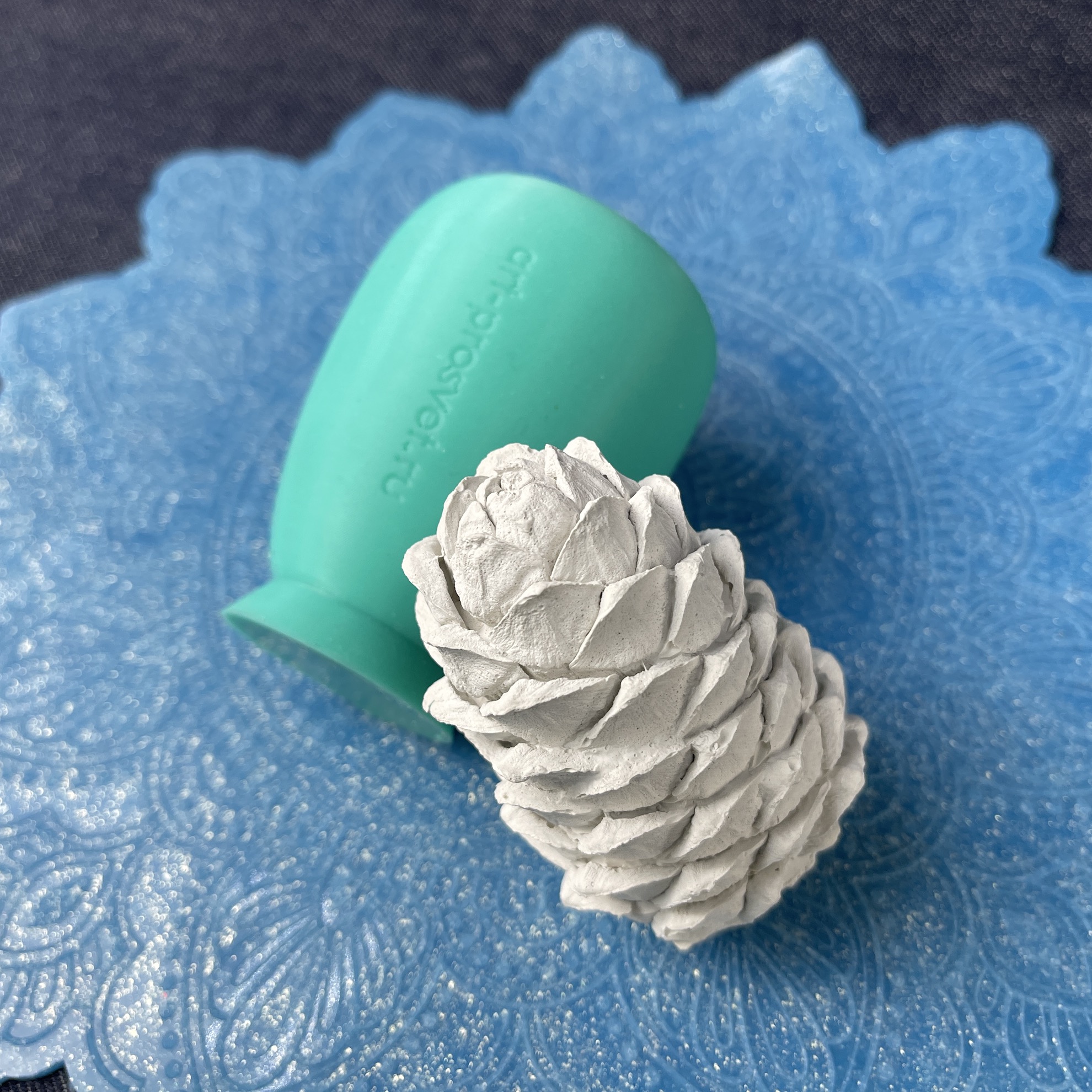 3D-молд "Кедровая шишка 1" (M)