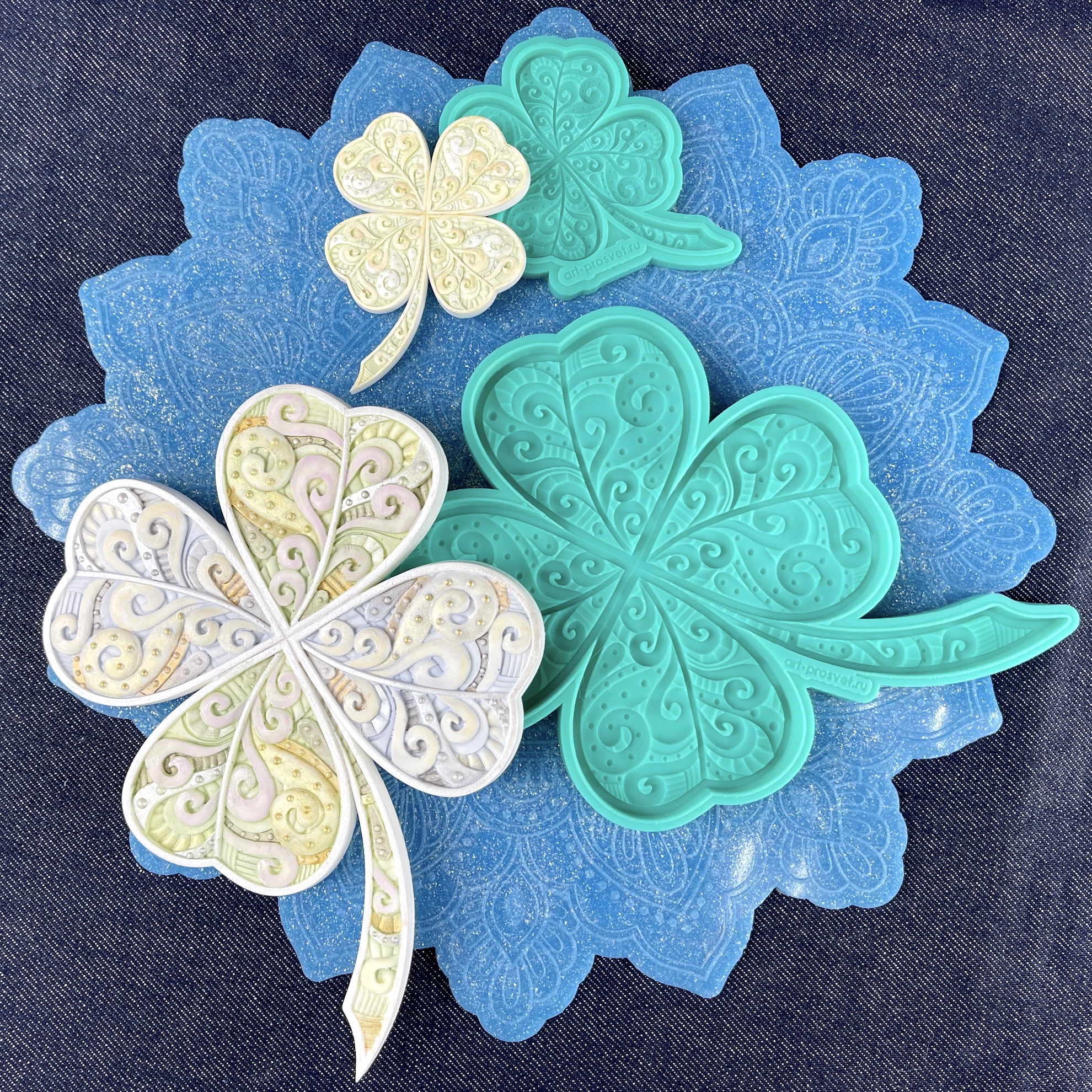 Молд "Четырёхлистный клевер с этническим узором" (XL)