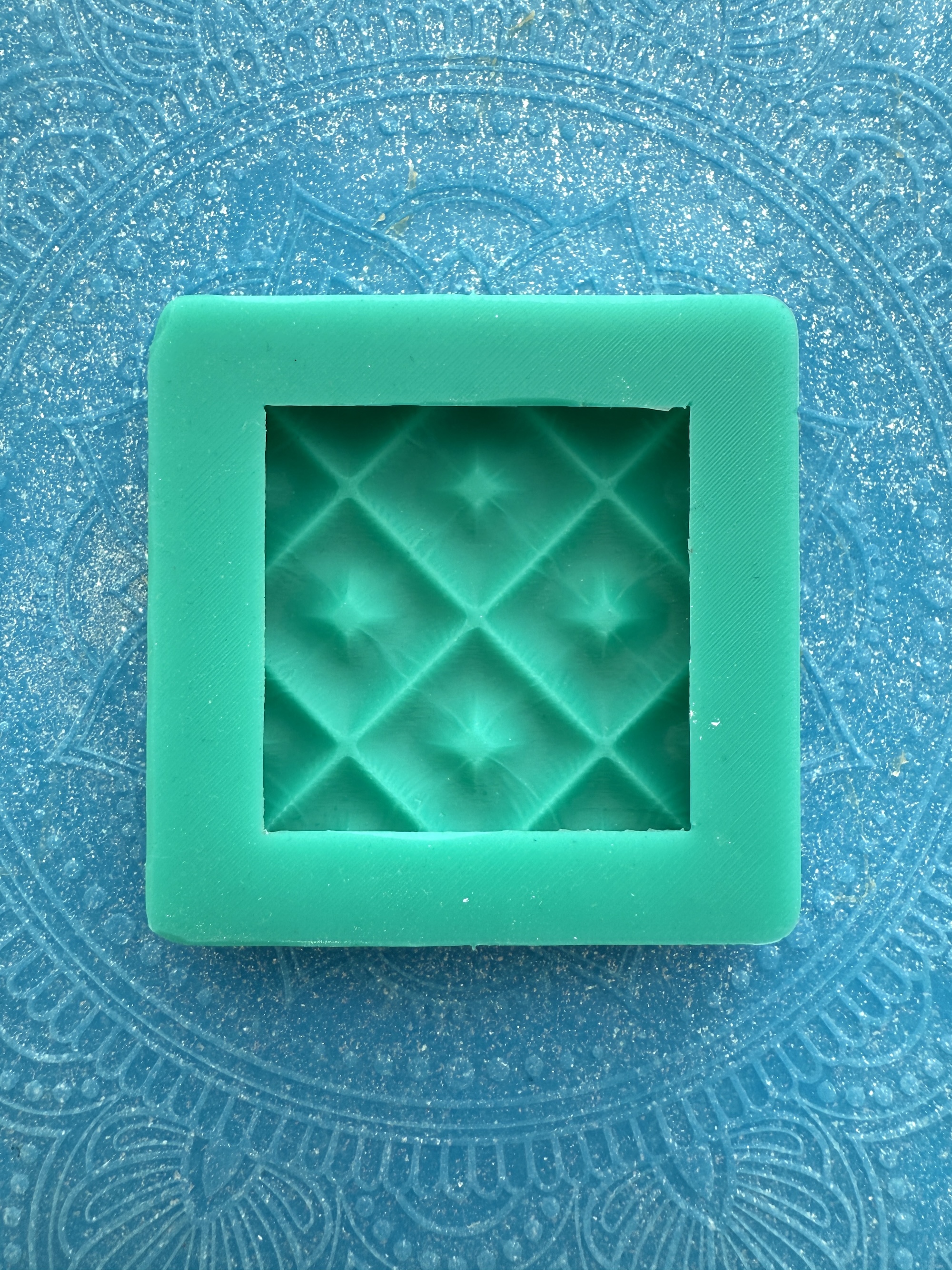 Молд крышка для "Стёганое кашпо куб" (M)