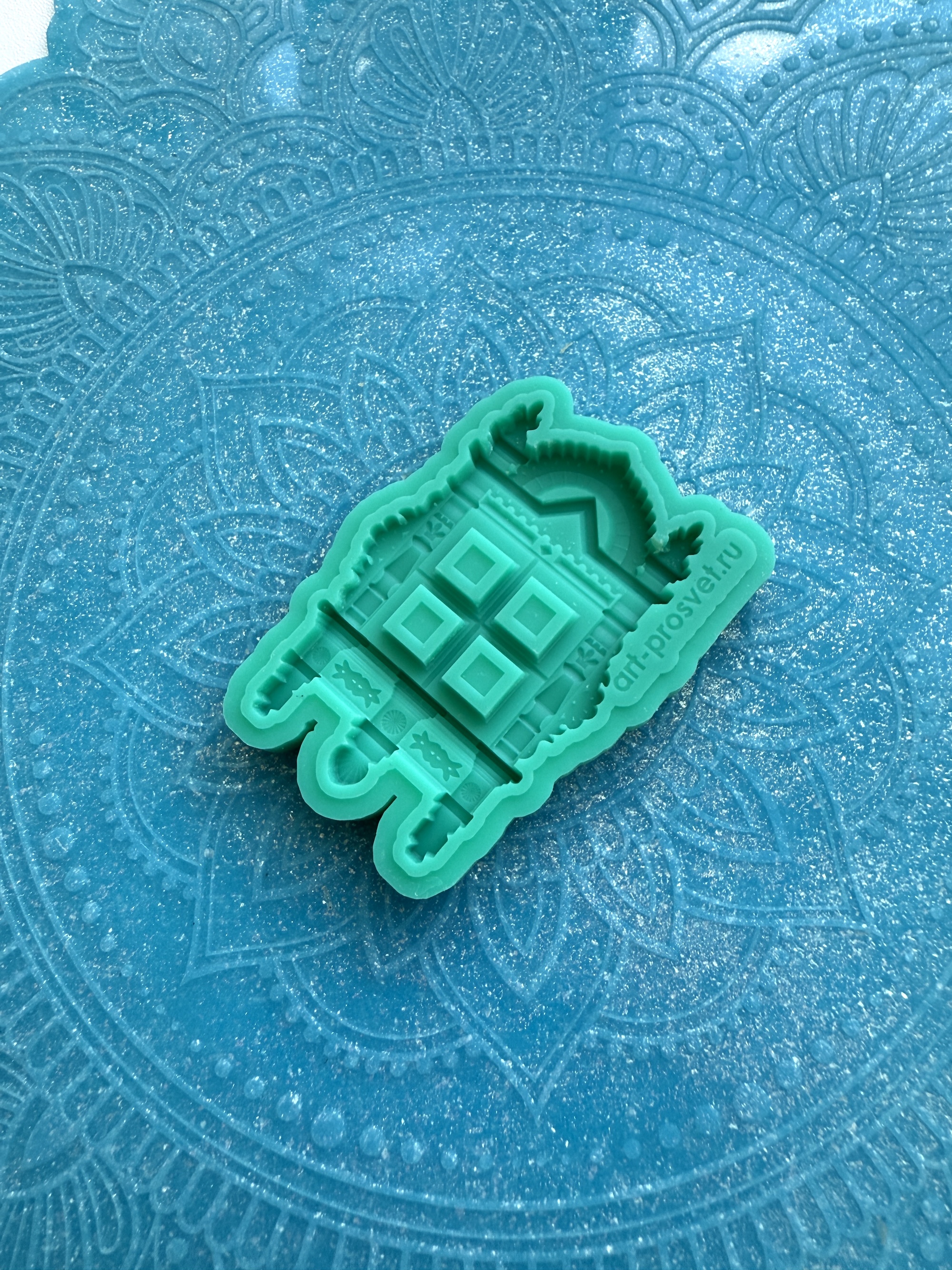 Молд "Наличник с квадратным окном 1" (S)