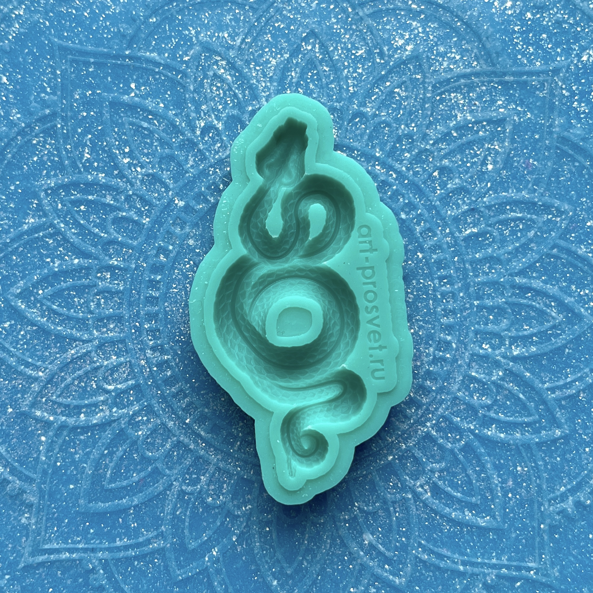 Молд "Змея щитоморник" (S)