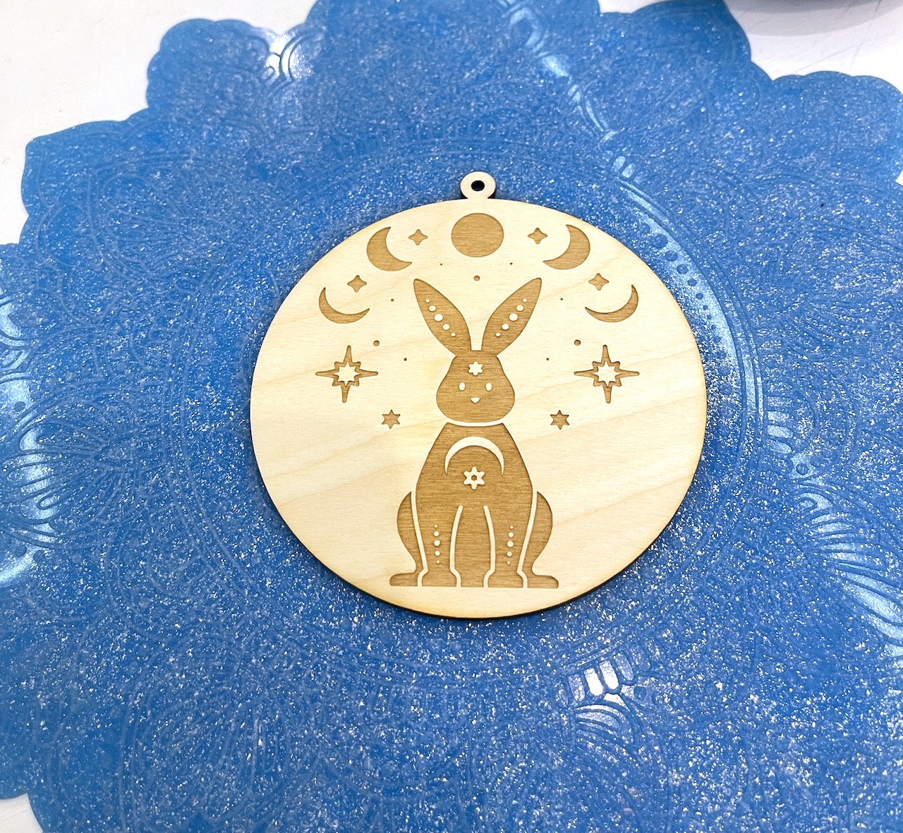 Ёлочная игрушка "Лунный заяц"